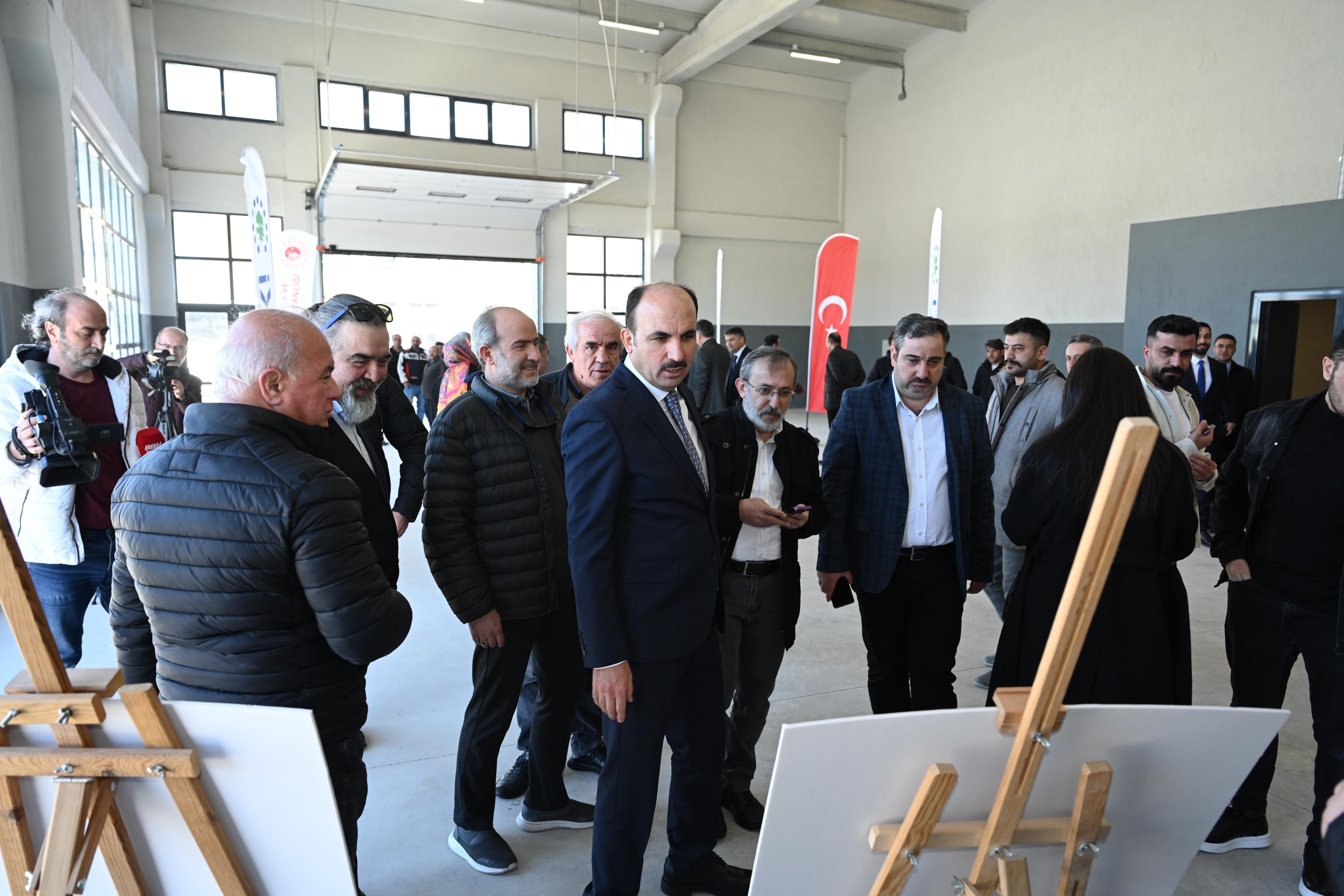 BAŞKAN ALTAY: “YEREL YÖNETİM MERKEZİ HÜKÜMET ORTAKLIĞIYLA TÜRKİYE’NİN EN GÜZEL SANAYİ SİTELERİNDEN BİRİ KONYA’DA OLUŞTU”