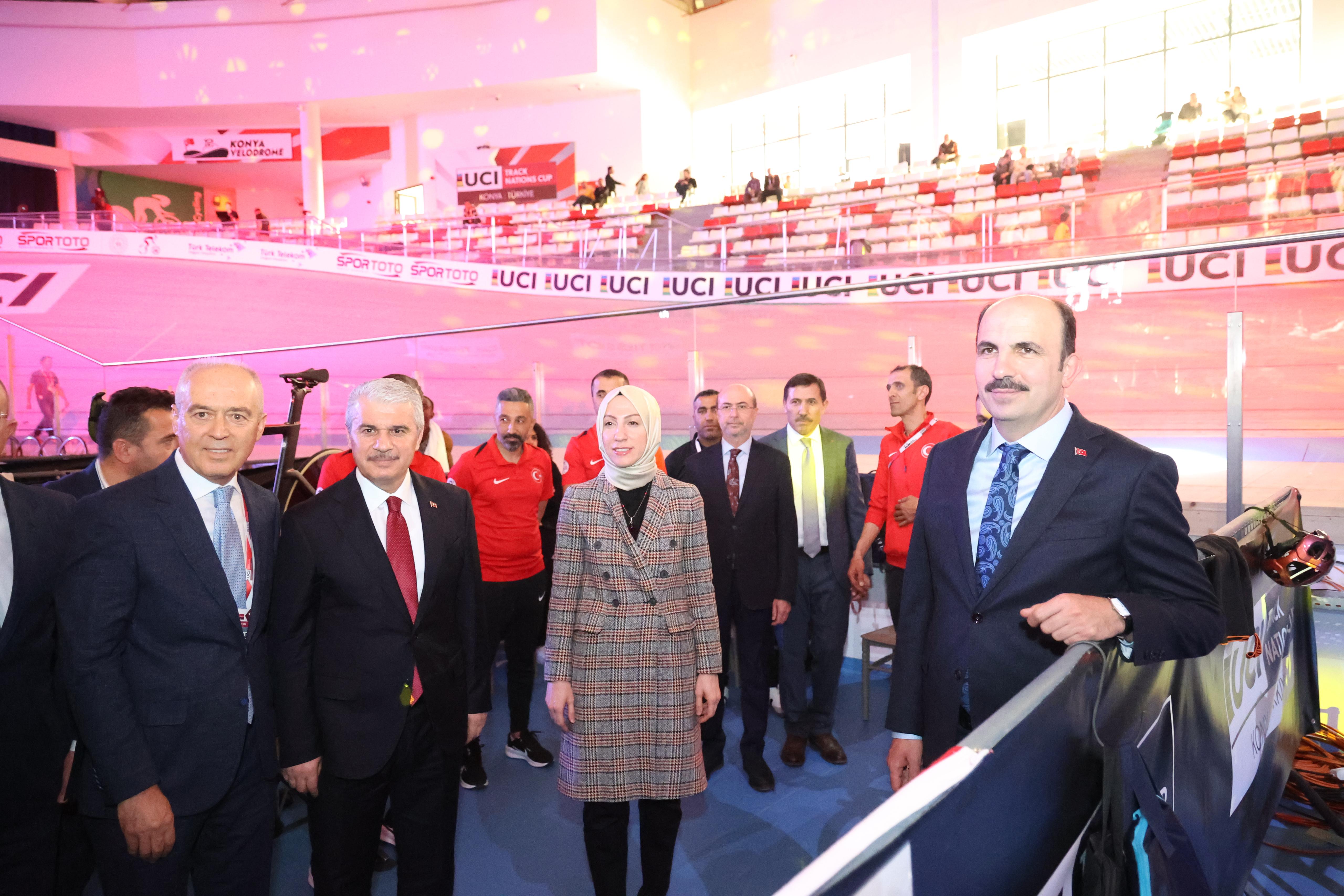 DÜNYANIN EN PRESTİJLİ ORGANİZASYONLARINDAN “2025 UCI PİST BİSİKLETİ ULUSLAR KUPASI” KONYA’DA BAŞLADI