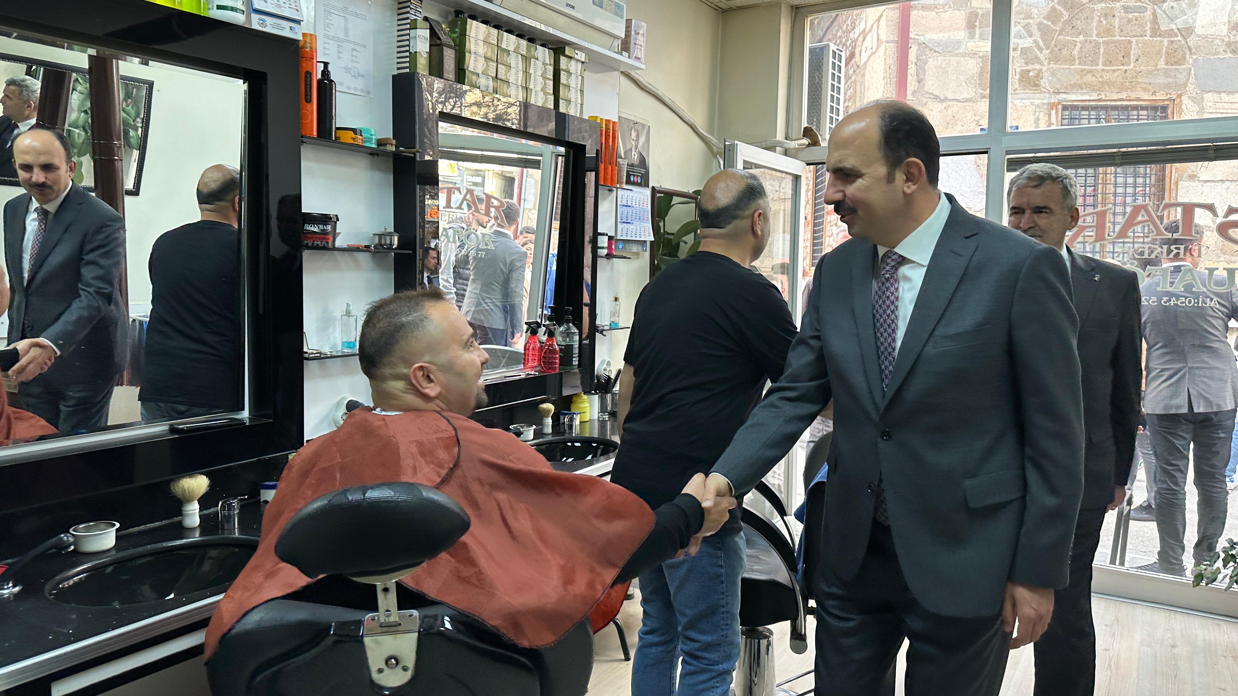 BAŞKAN ALTAY SEYDİŞEHİR’DE ÜNİVERSİTELİ GENÇLERLE İFTAR YAPTI, ESNAFLA VE VATANDAŞLARLA BULUŞTU