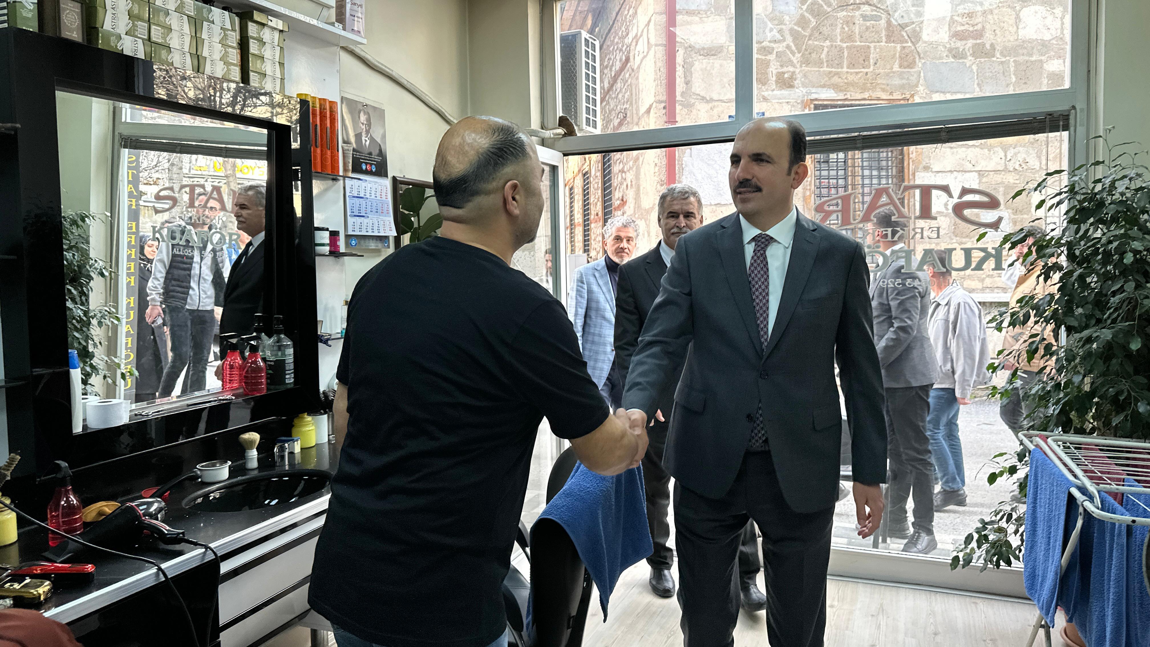 BAŞKAN ALTAY SEYDİŞEHİR’DE ÜNİVERSİTELİ GENÇLERLE İFTAR YAPTI, ESNAFLA VE VATANDAŞLARLA BULUŞTU