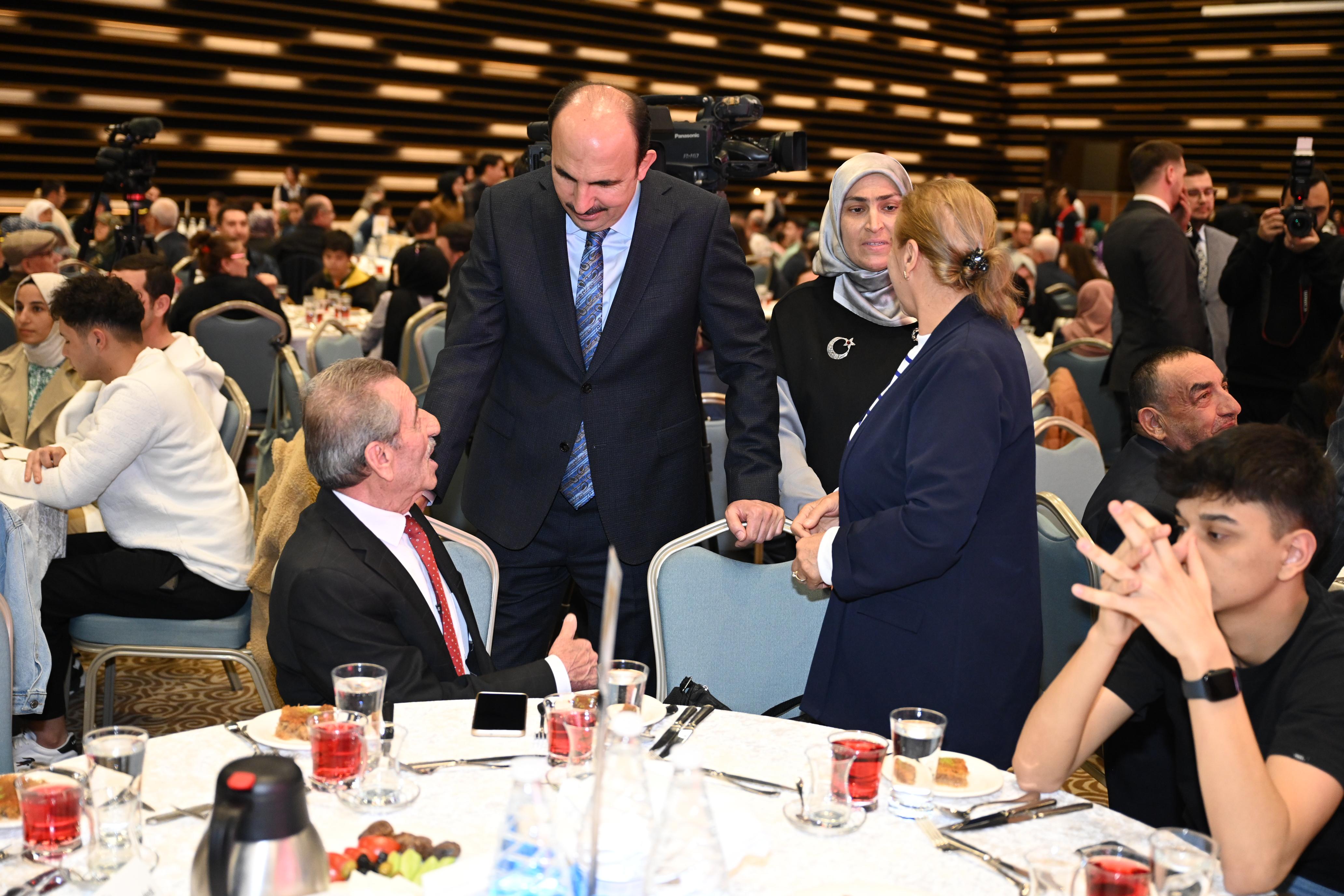 KONYA’DAKİ ŞEHİT AİLELERİ, GAZİLER VE GAZİ YAKINLARI İFTARDA BULUŞTU