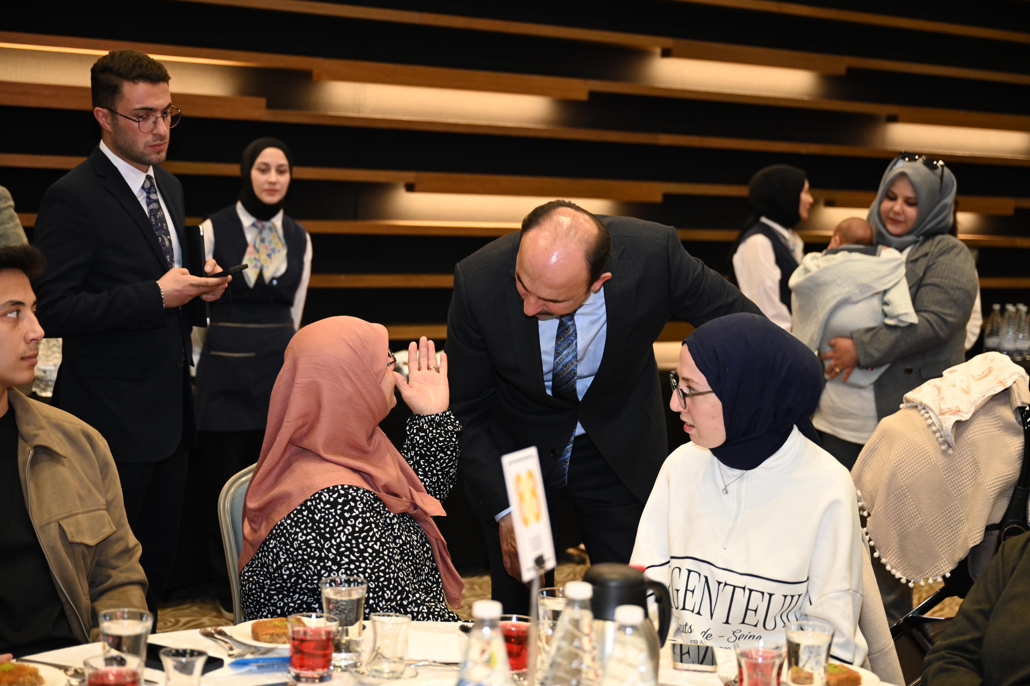 KONYA’DAKİ ŞEHİT AİLELERİ, GAZİLER VE GAZİ YAKINLARI İFTARDA BULUŞTU