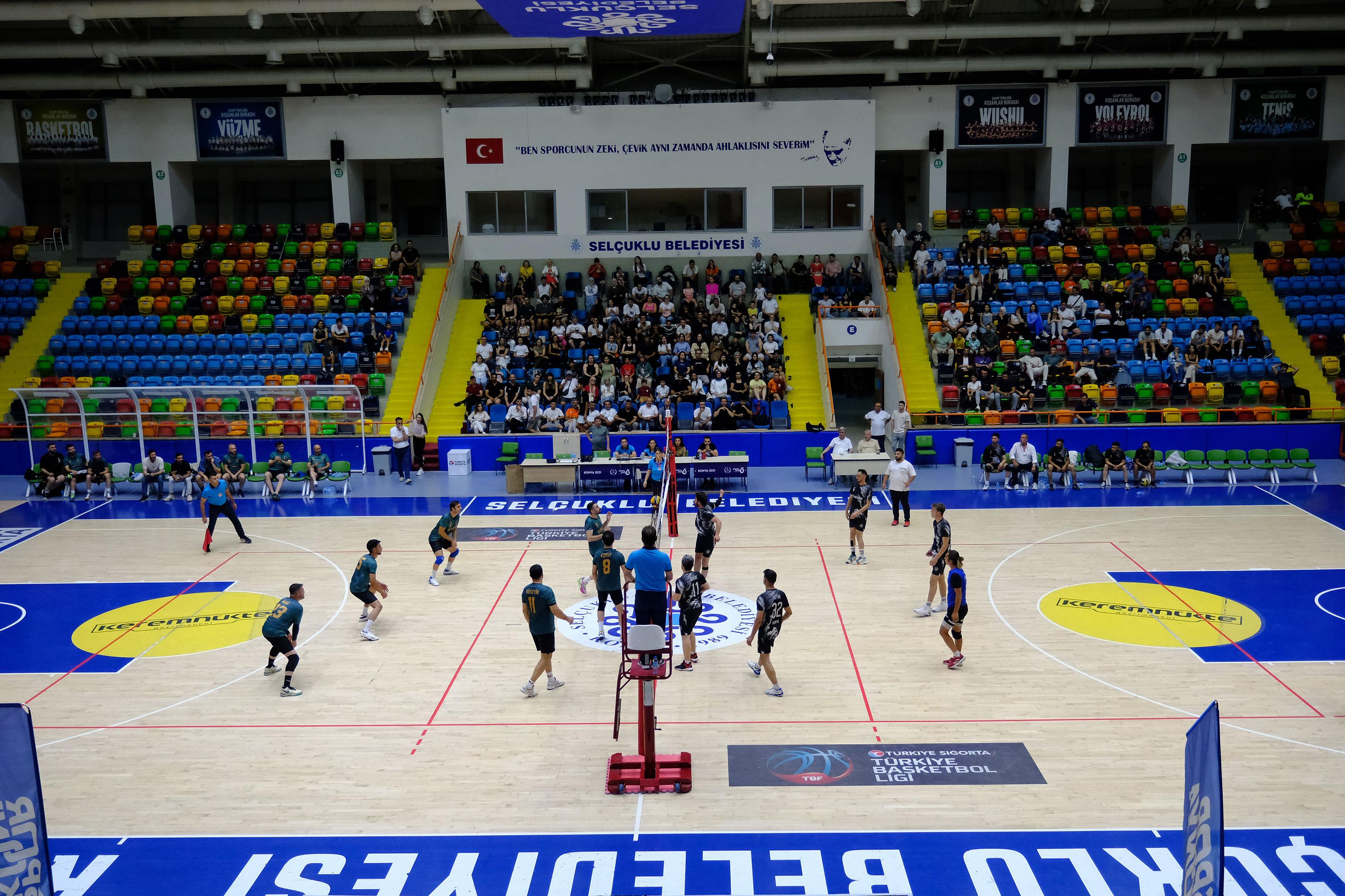 KONYA’DA İLÇELERARASI VOLEYBOL TURNUVASI HEYECANI BAŞLIYOR