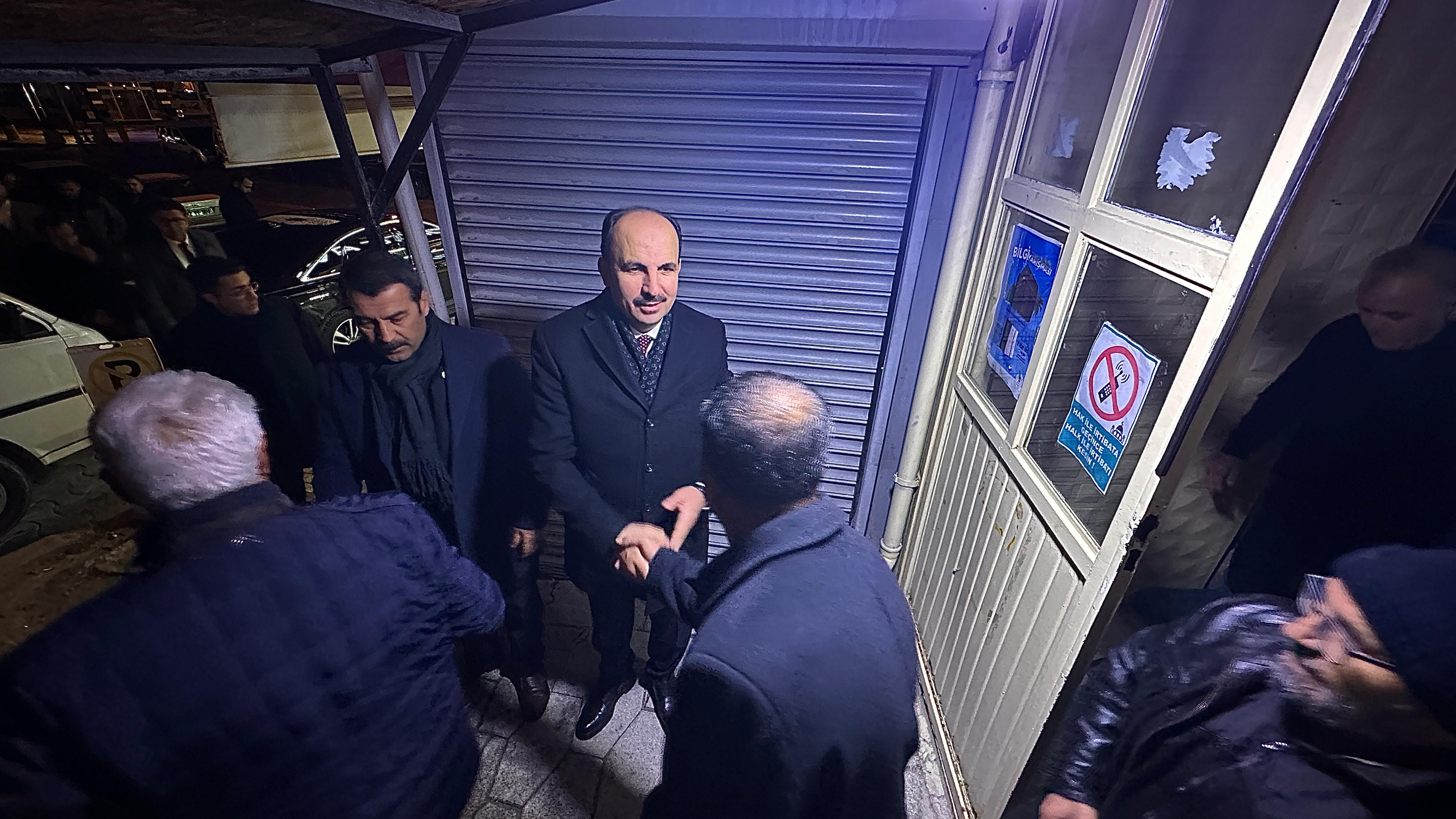 BAŞKAN ALTAY KULU VE CİHANBEYLİ’DE VATANDAŞLARLA BULUŞTU, İTFAİYECİLERLE SAHUR YAPTI