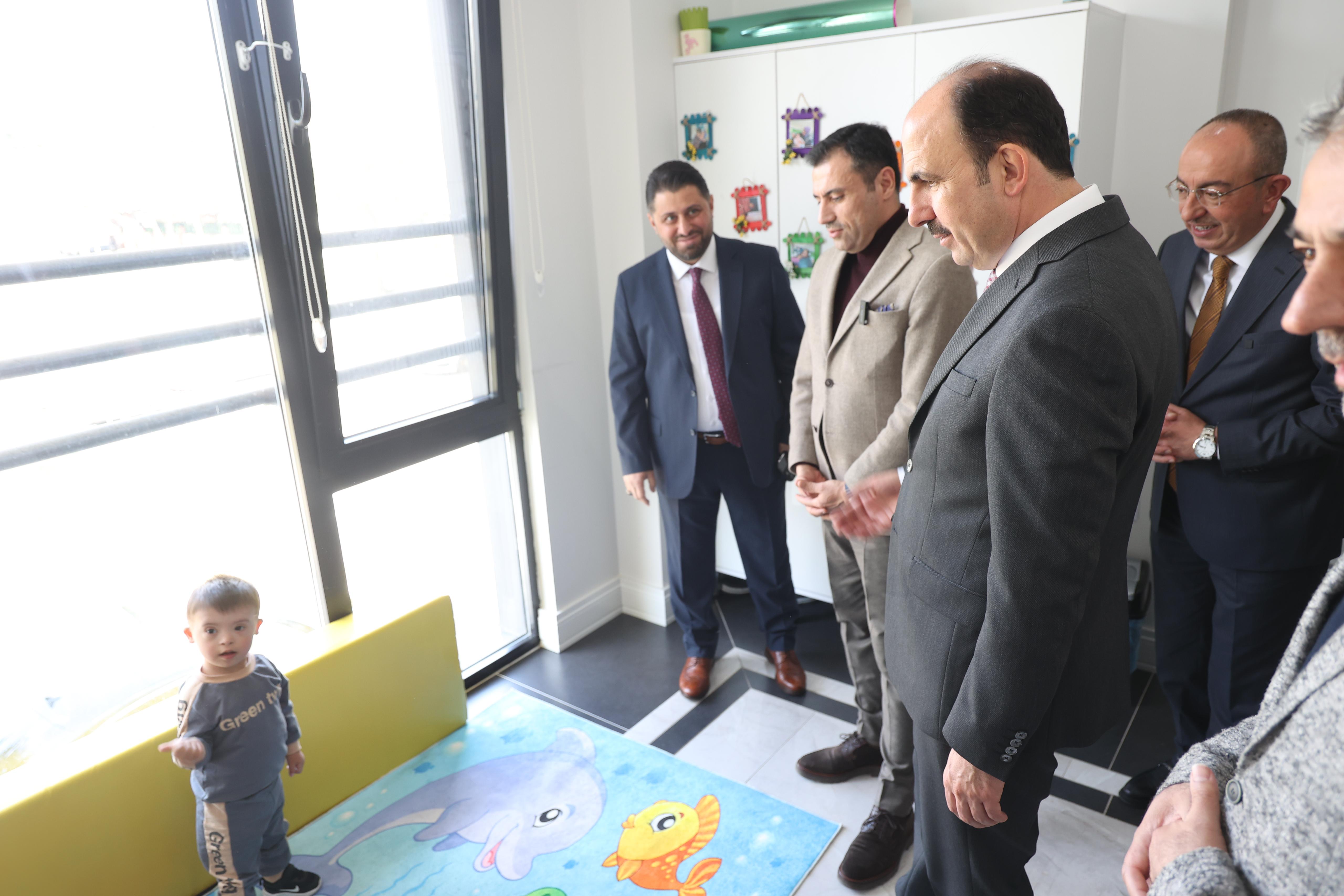 BAŞKANLAR DOSD MERAM’DA DOWN SENDROMLU ÇOCUKLARLA BULUŞTU
