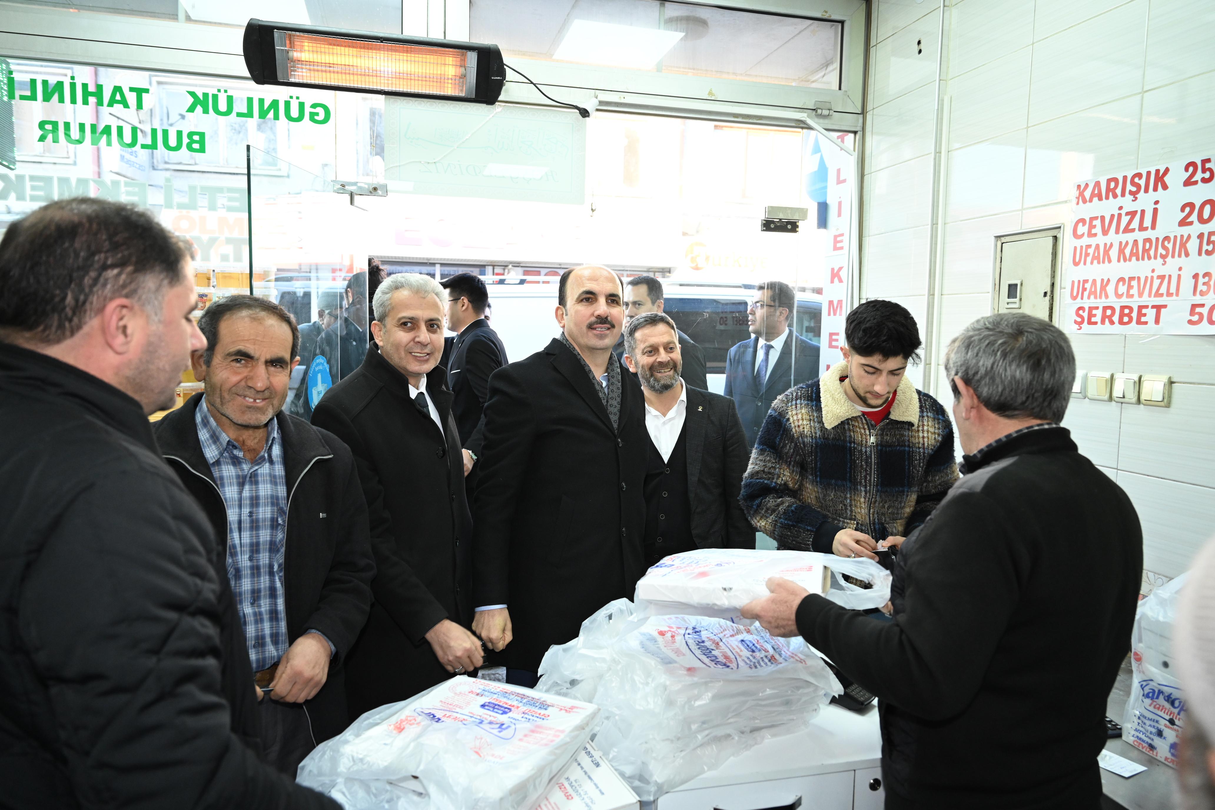 BAŞKAN ALTAY RAMAZAN AYI ZİYARETLERİNE KADINHANI VE ILGIN’DA DEVAM ETTİ