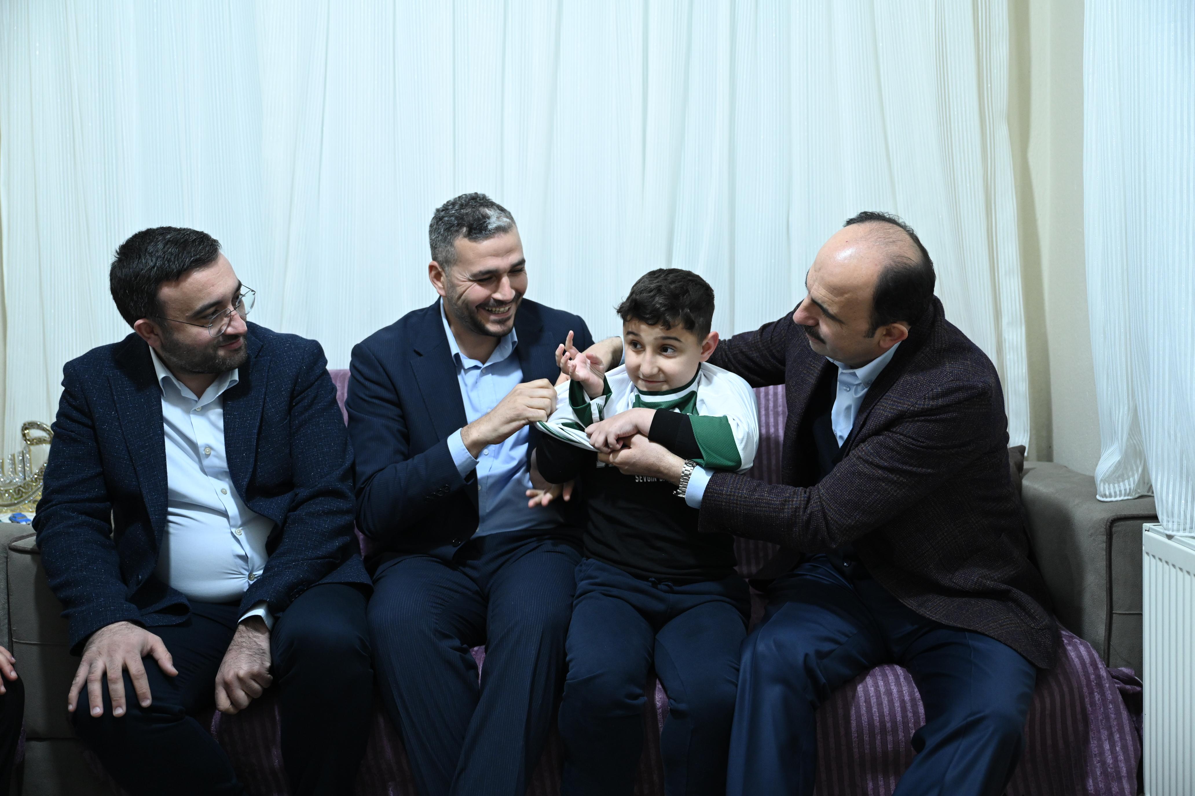 BAŞKAN ALTAY RAMAZAN AYI ZİYARETLERİNE KADINHANI VE ILGIN’DA DEVAM ETTİ