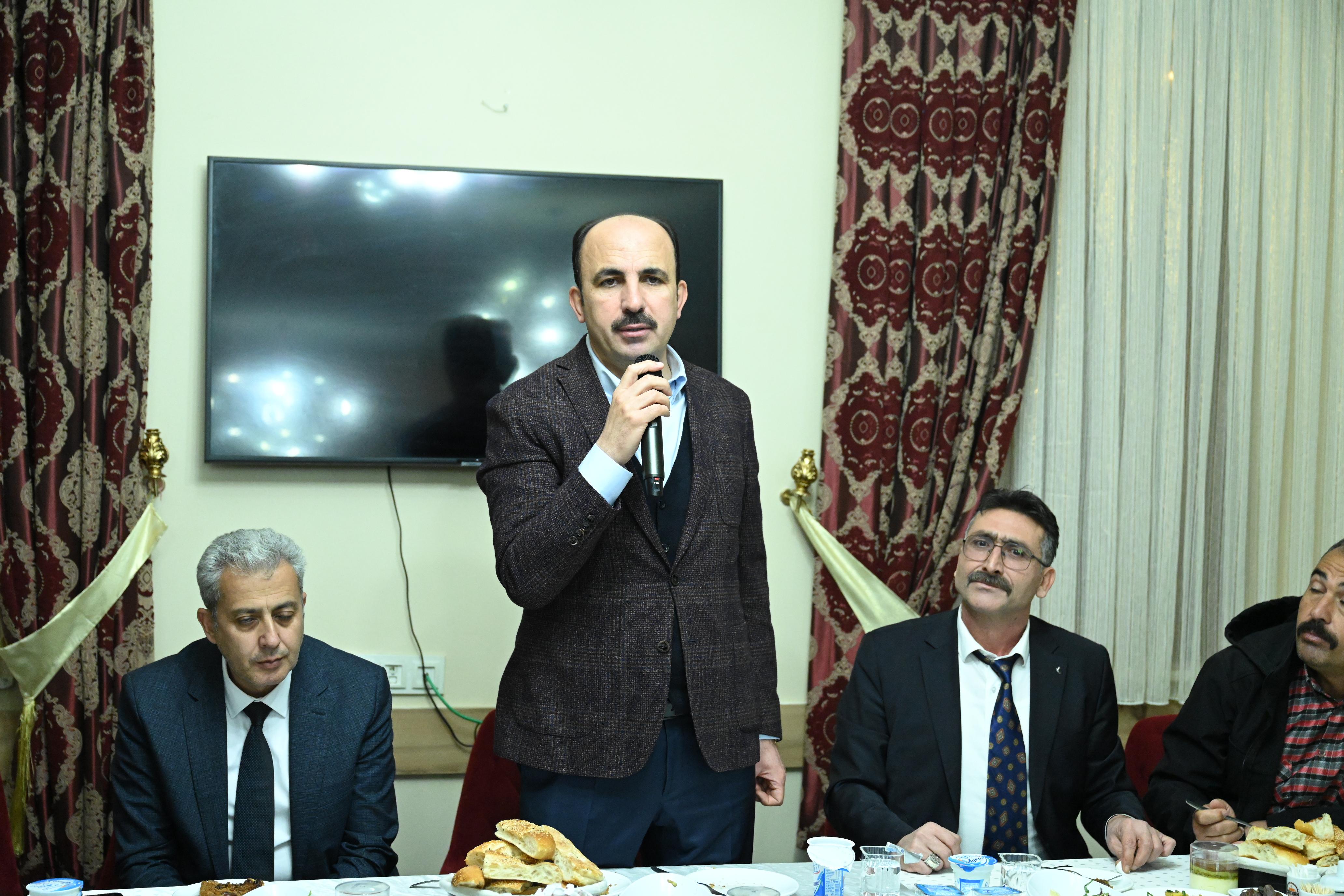 BAŞKAN ALTAY RAMAZAN AYI ZİYARETLERİNE KADINHANI VE ILGIN’DA DEVAM ETTİ
