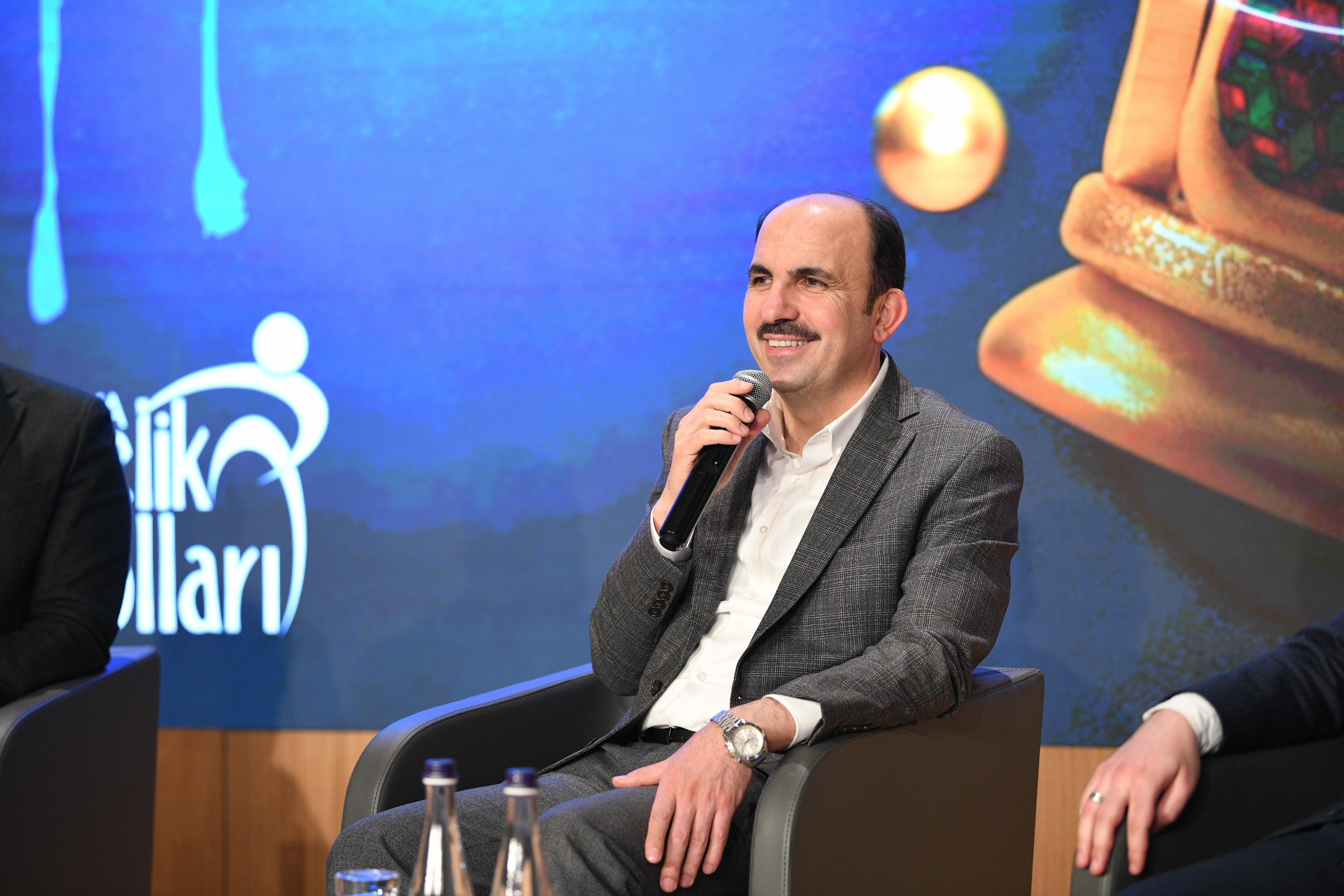 AK PARTİ GENÇLİK KOLLARI GENEL BAŞKANI İBİŞ BAŞKAN ALTAY’I ZİYARET ETTİ