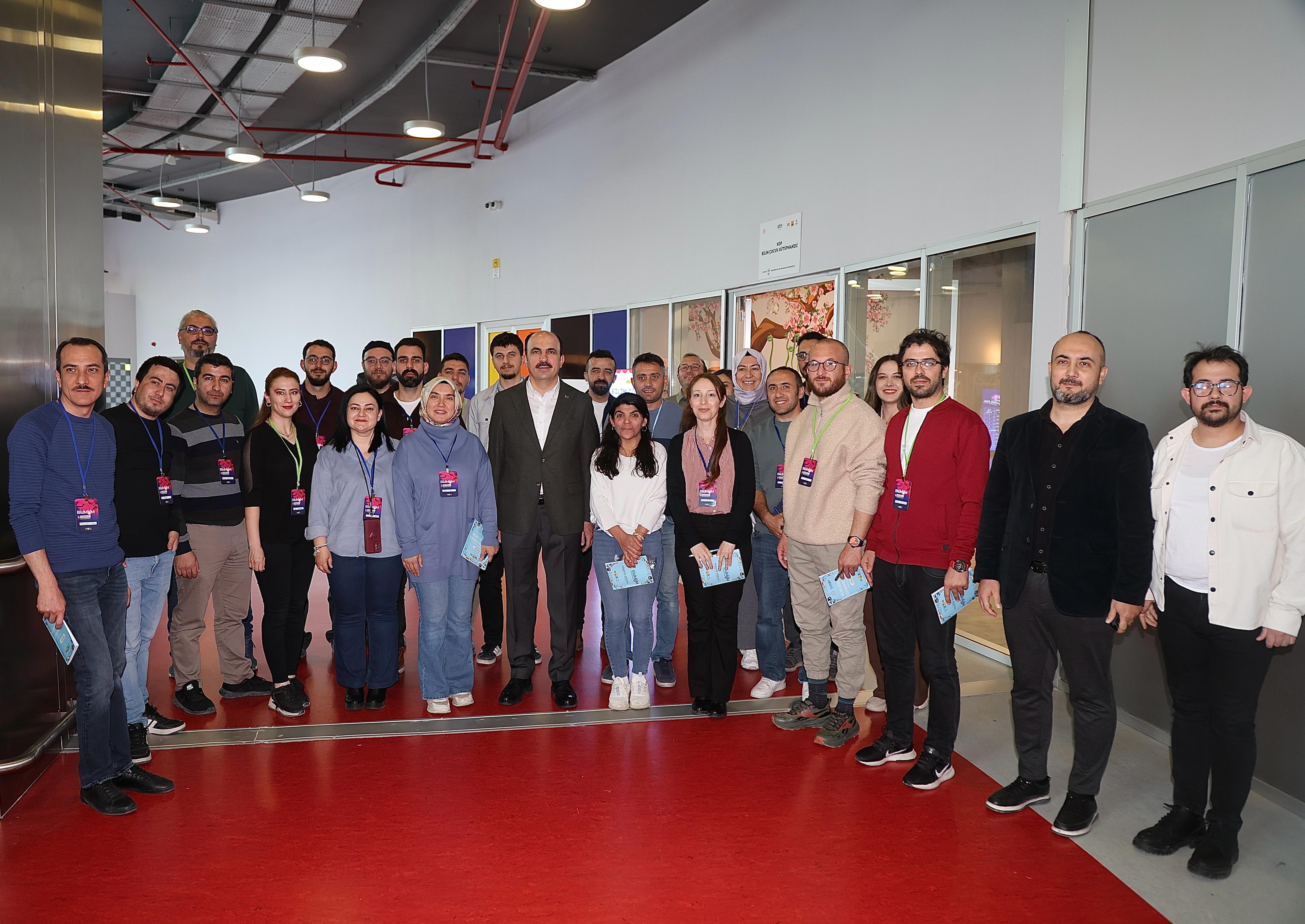 BAŞKAN ALTAY KONYA BİLİM MERKEZİ’NDE GENÇLERLE BULUŞTU