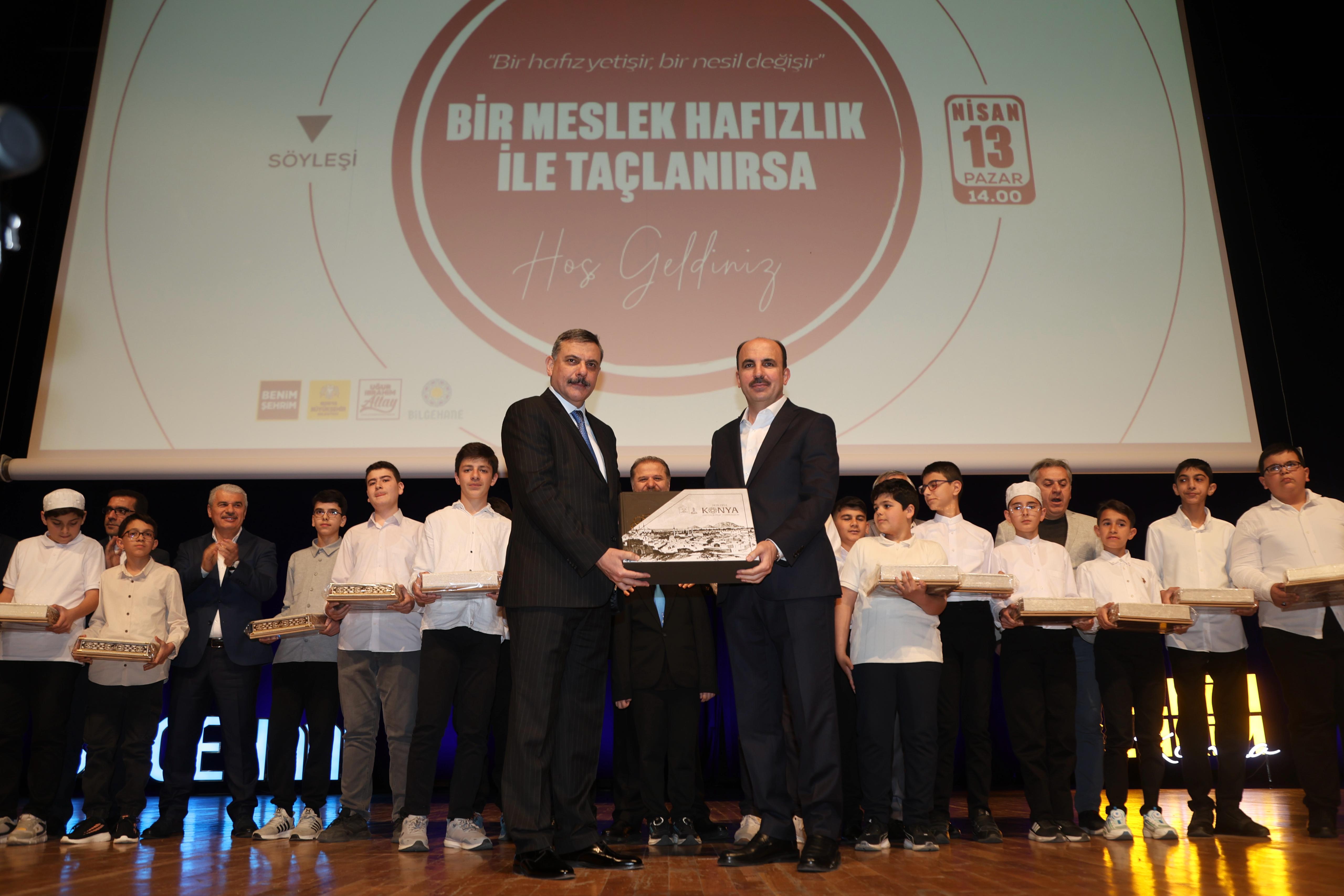 ERZURUM VALİSİ HAFIZ MUSTAFA ÇİFTÇİ "BİR MESLEK HAFIZLIK İLE TAÇLANIRSA" PROGRAMINA KATILDI