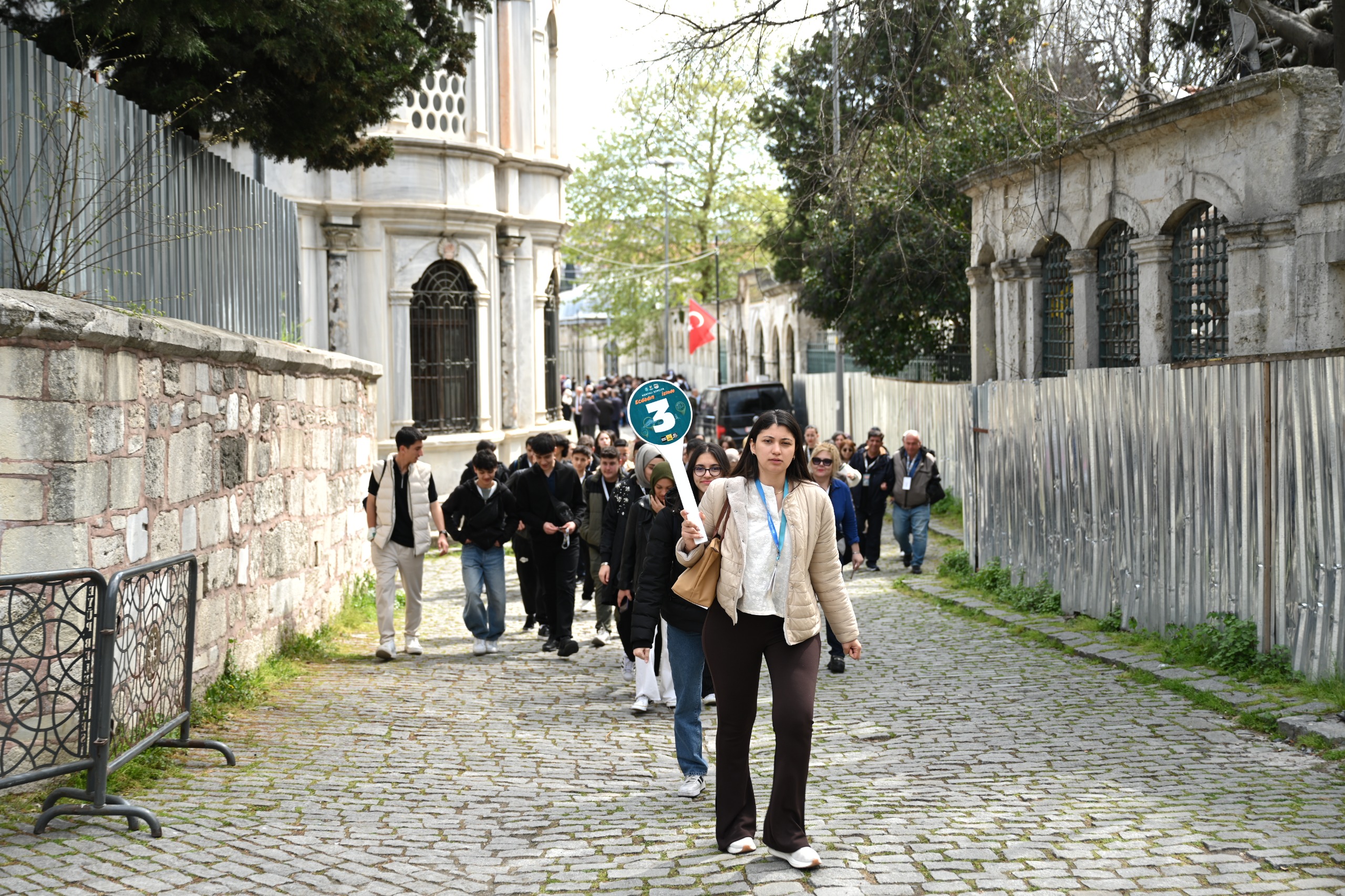 “ATABEY GENÇLİĞİ ECDADIN İZİNDE” PROJESİ İKİ BAŞKENT ARASINDA GÖNÜL KÖPRÜSÜ KURUYOR