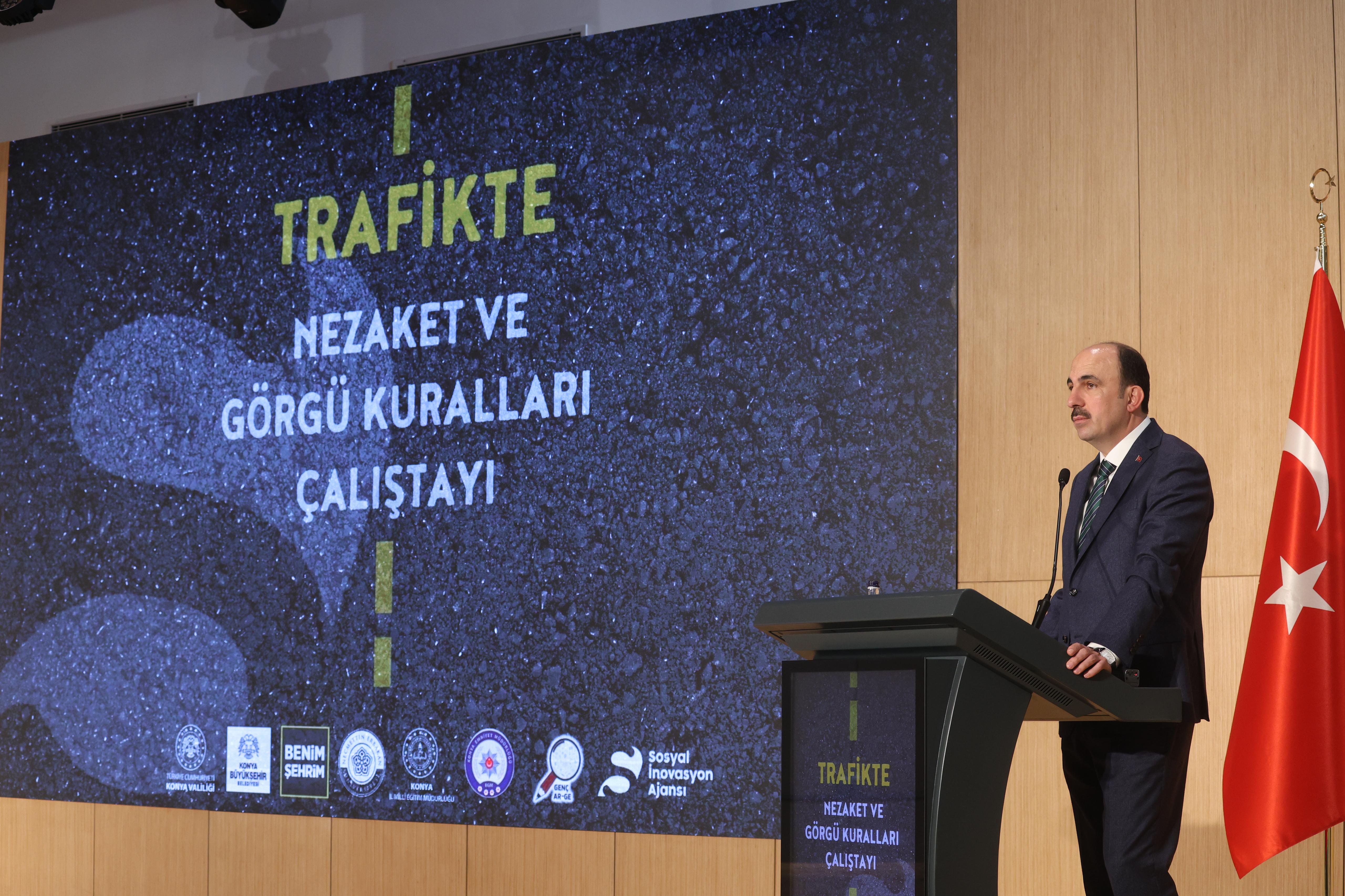 TRAFİKTE NEZAKET VE GÖRGÜ KURALLARI ÇALIŞTAYI DÜZENLENDİ
