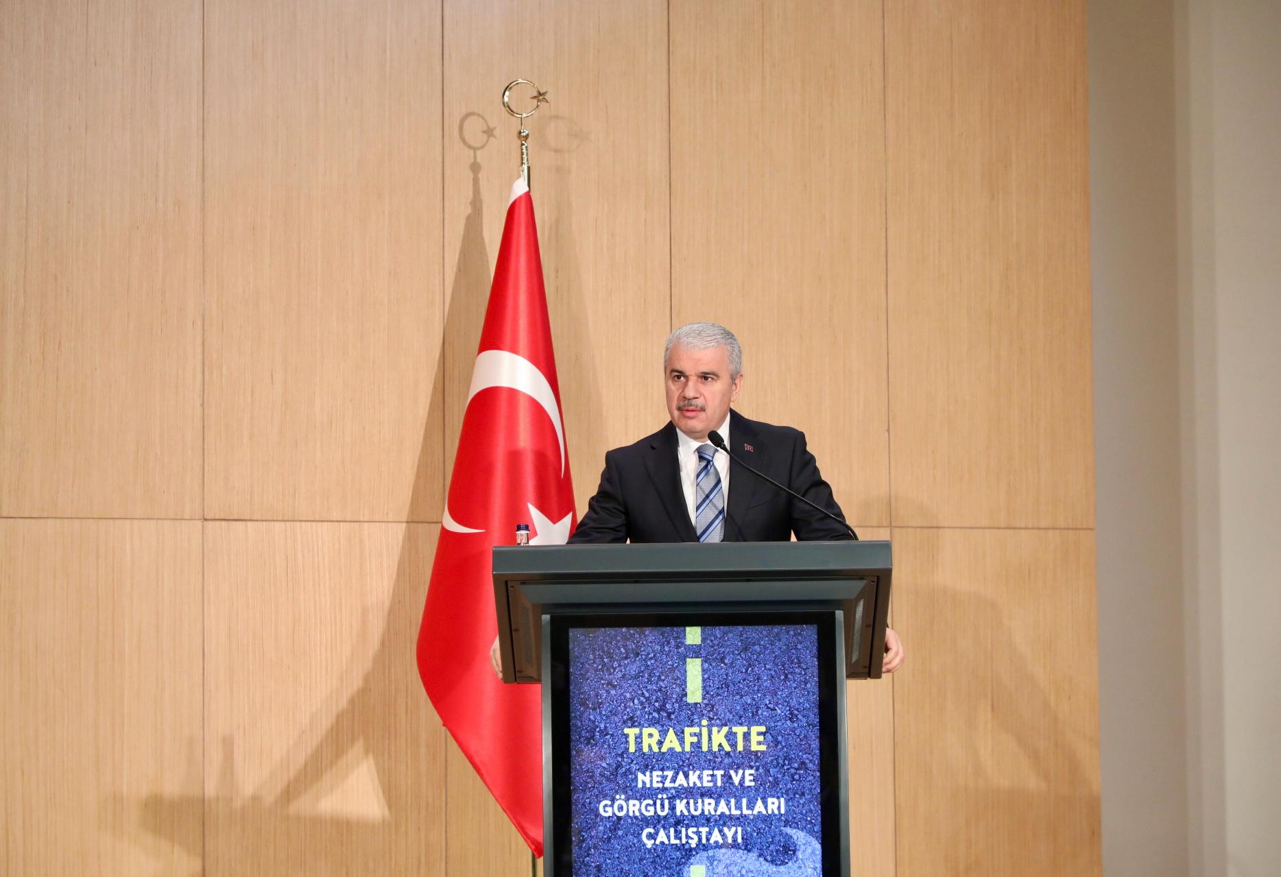 TRAFİKTE NEZAKET VE GÖRGÜ KURALLARI ÇALIŞTAYI DÜZENLENDİ