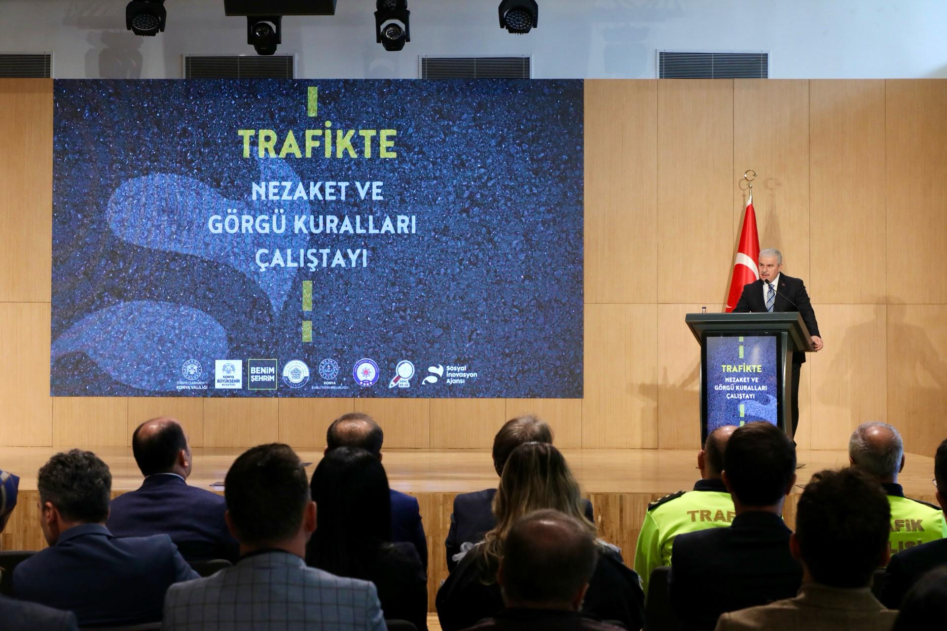 TRAFİKTE NEZAKET VE GÖRGÜ KURALLARI ÇALIŞTAYI DÜZENLENDİ