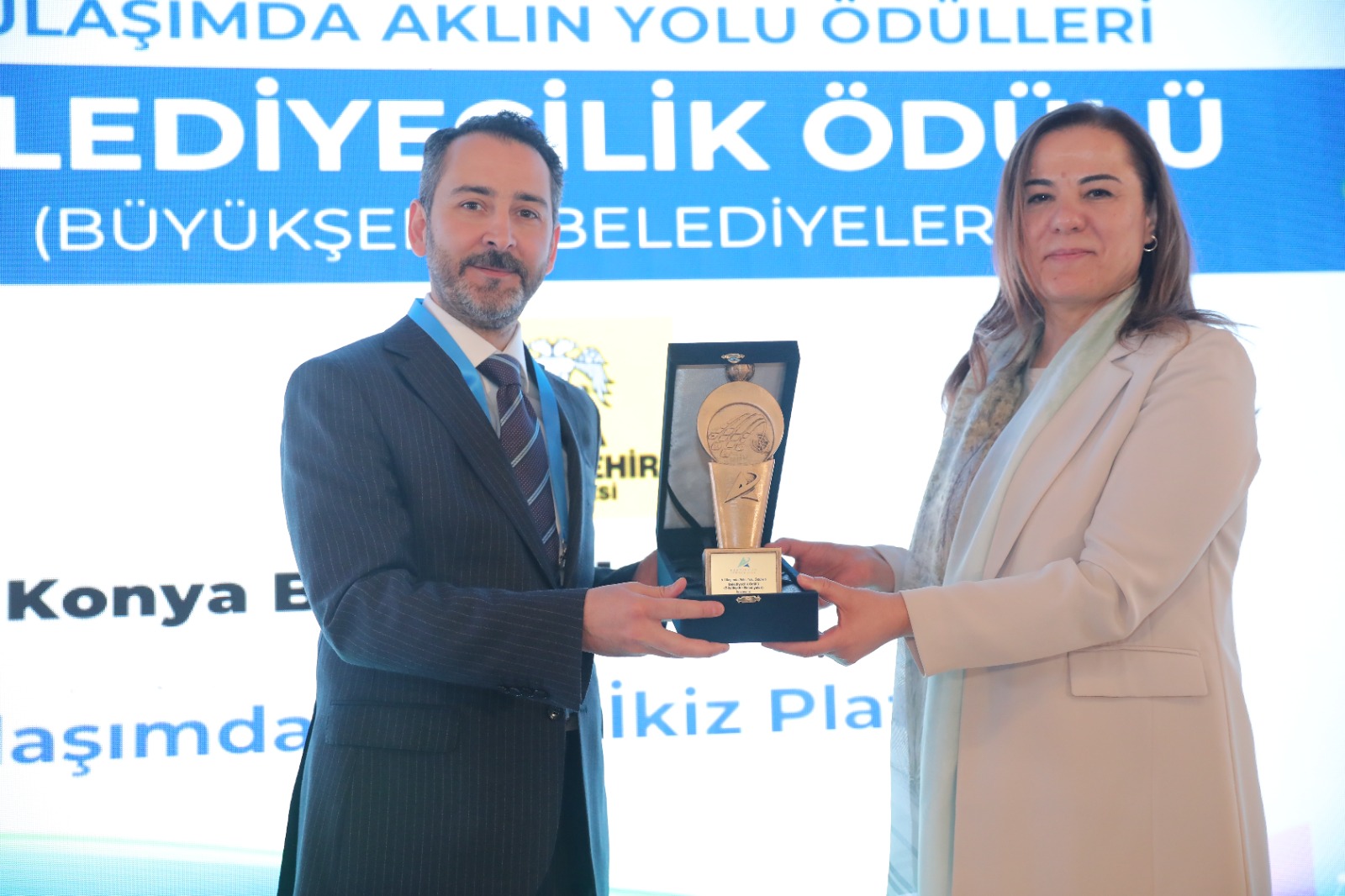 KONYA BÜYÜKŞEHİR’İN “ULAŞIMDA DİJİTAL İKİZ PLATFORMU”NA BELEDİYECİLİK ÖDÜLÜ