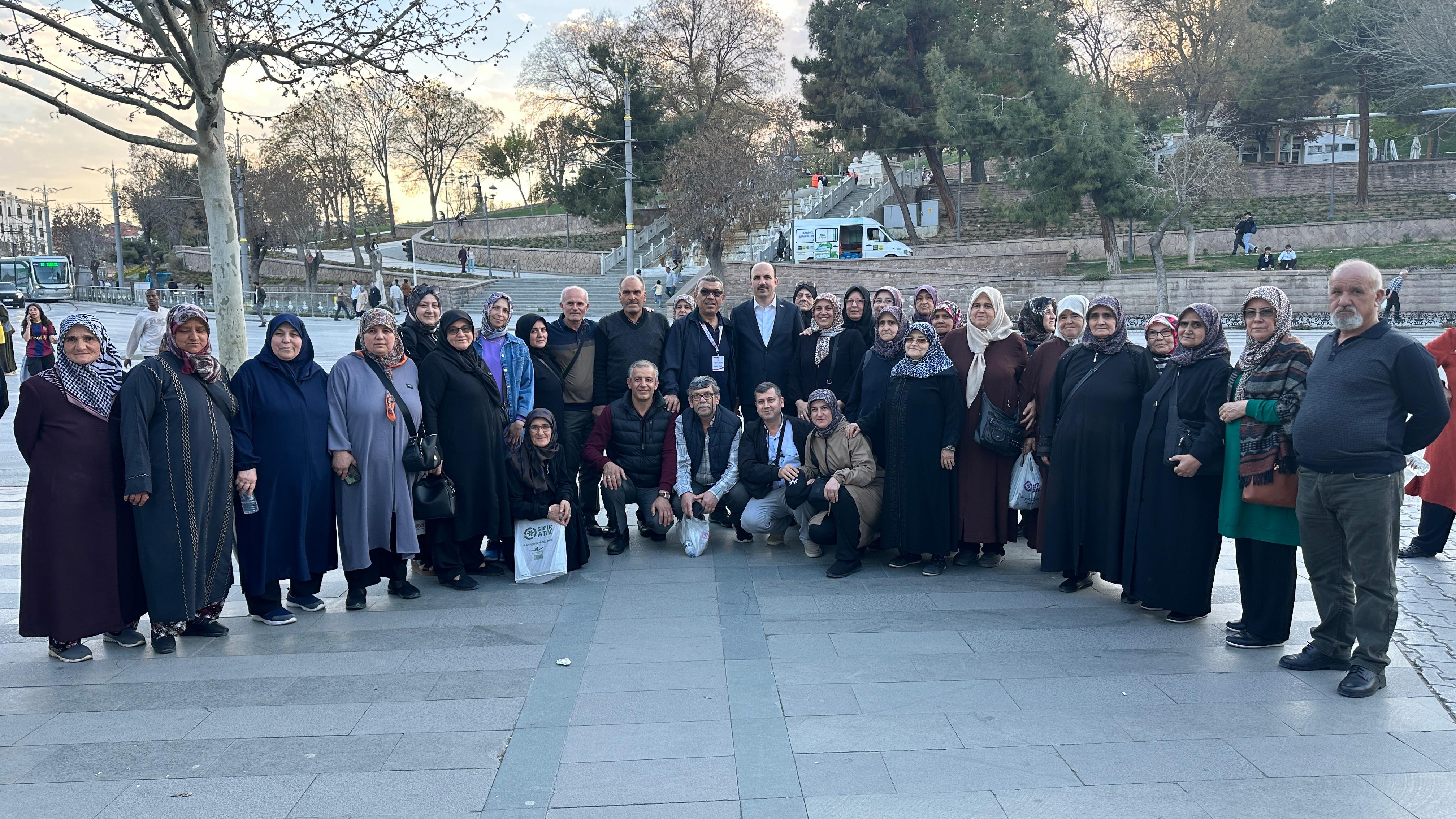 BAŞKAN ALTAY ŞEHİR MERKEZİNDE ESNAFLARI ZİYARET ETTİ