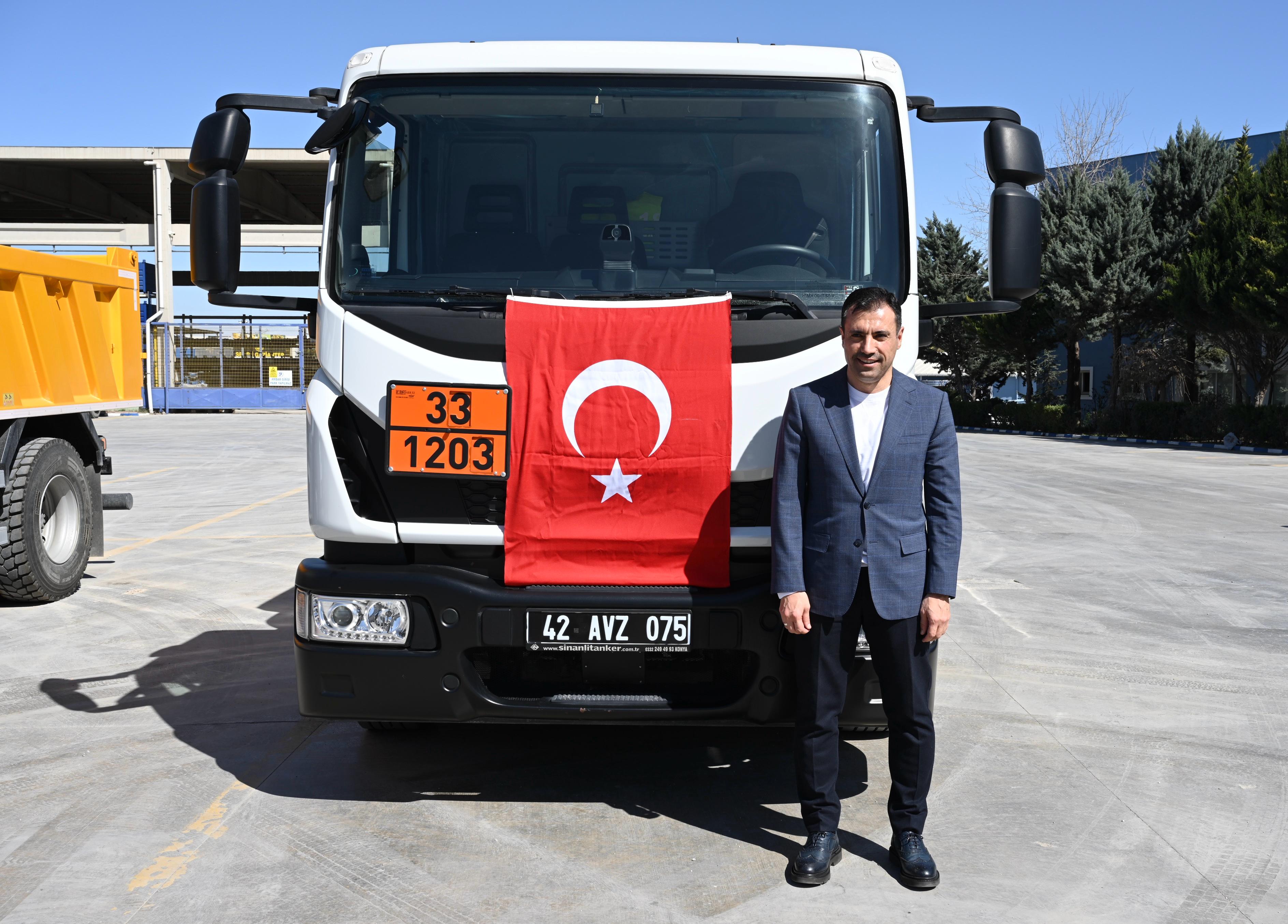 BAŞKAN ALTAY: “100 MİLYON LİRA BEDELLE KOSKİ’YE 24 YENİ İŞ MAKİNESİ DAHA KAZANDIRDIK”