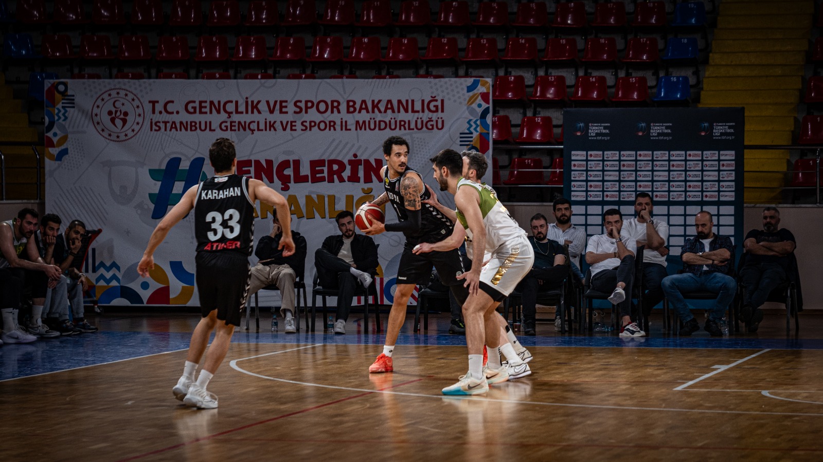 KONYA BÜYÜKŞEHİR BELEDİYESPOR PLAY-OFF’TA