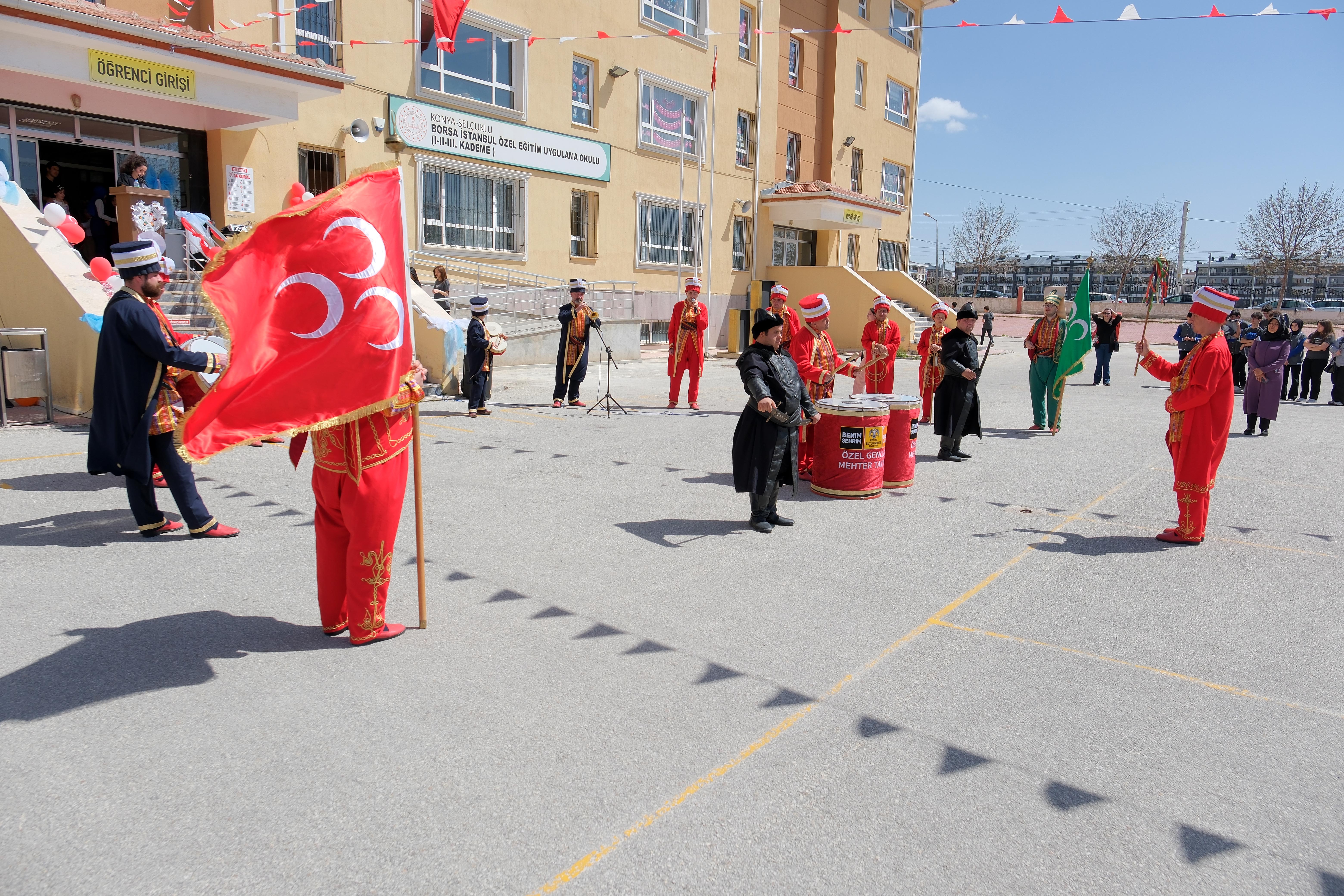 BÜYÜKŞEHİR GENÇLİK MECLİSİ ÇOCUKLARIN 23 NİSAN COŞKUSUNU PAYLAŞTI