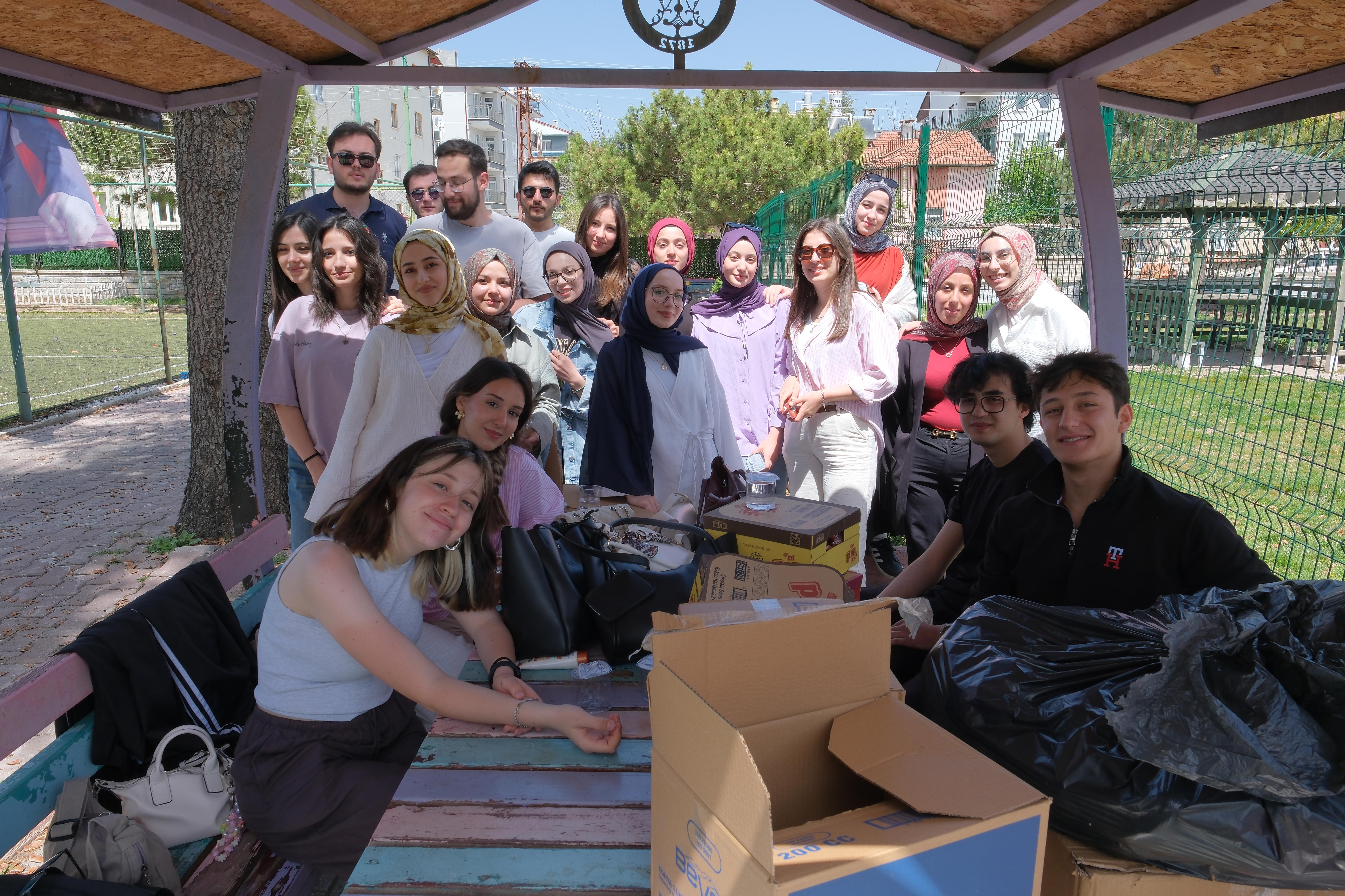 BÜYÜKŞEHİR GENÇLİK MECLİSİ ÇOCUKLARIN 23 NİSAN COŞKUSUNU PAYLAŞTI