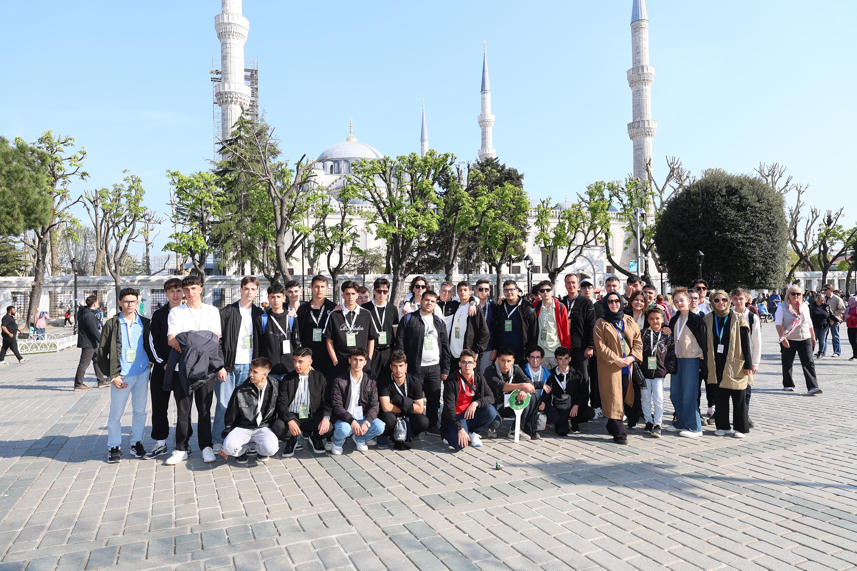 BAŞKAN ALTAY:  “YHT İLE GÜNÜBİRLİK İSTANBUL GEZİLERİMİZ GENÇLERİN HAYATINDA İZ BIRAKIYOR”