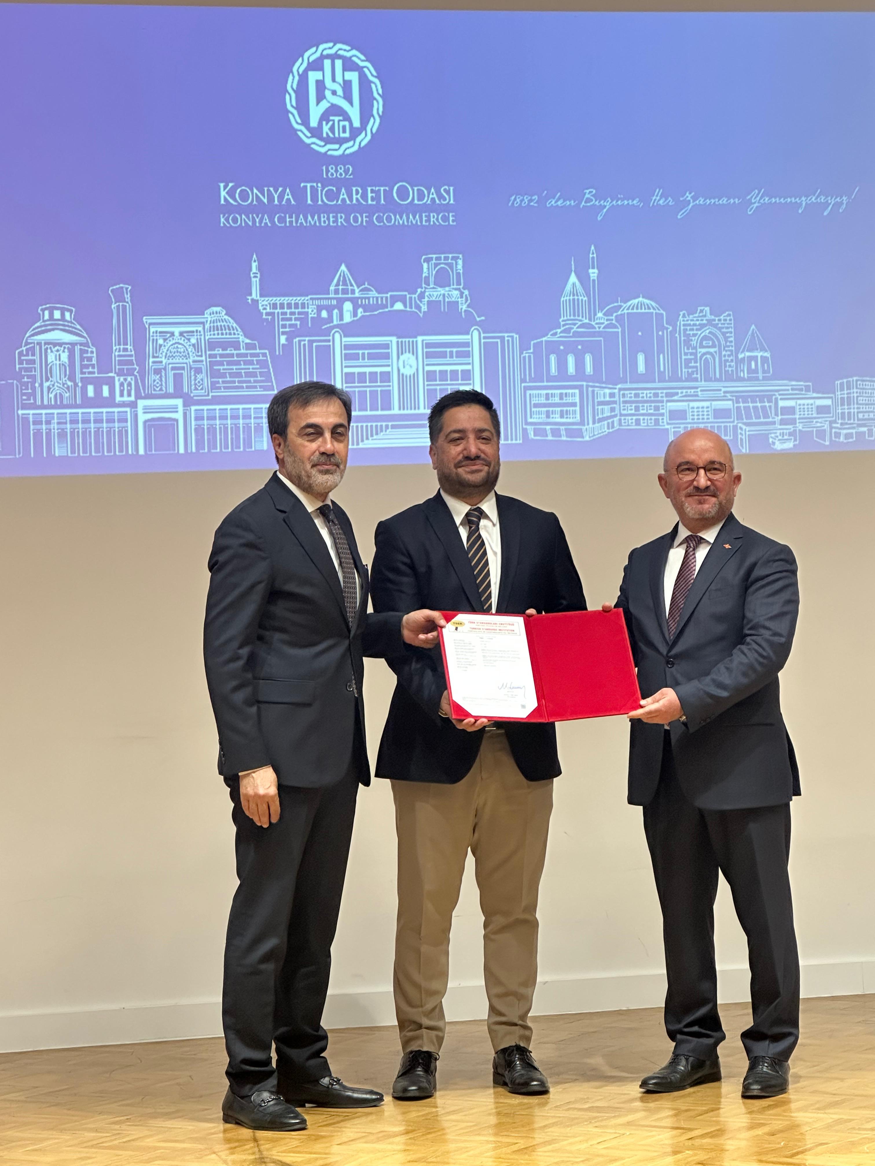 KONBELTAŞ TÜRKİYE’NİN İLK TSE ONAYLI ETLİEKMEK ÜRETİM BELGESİNİ ALDI