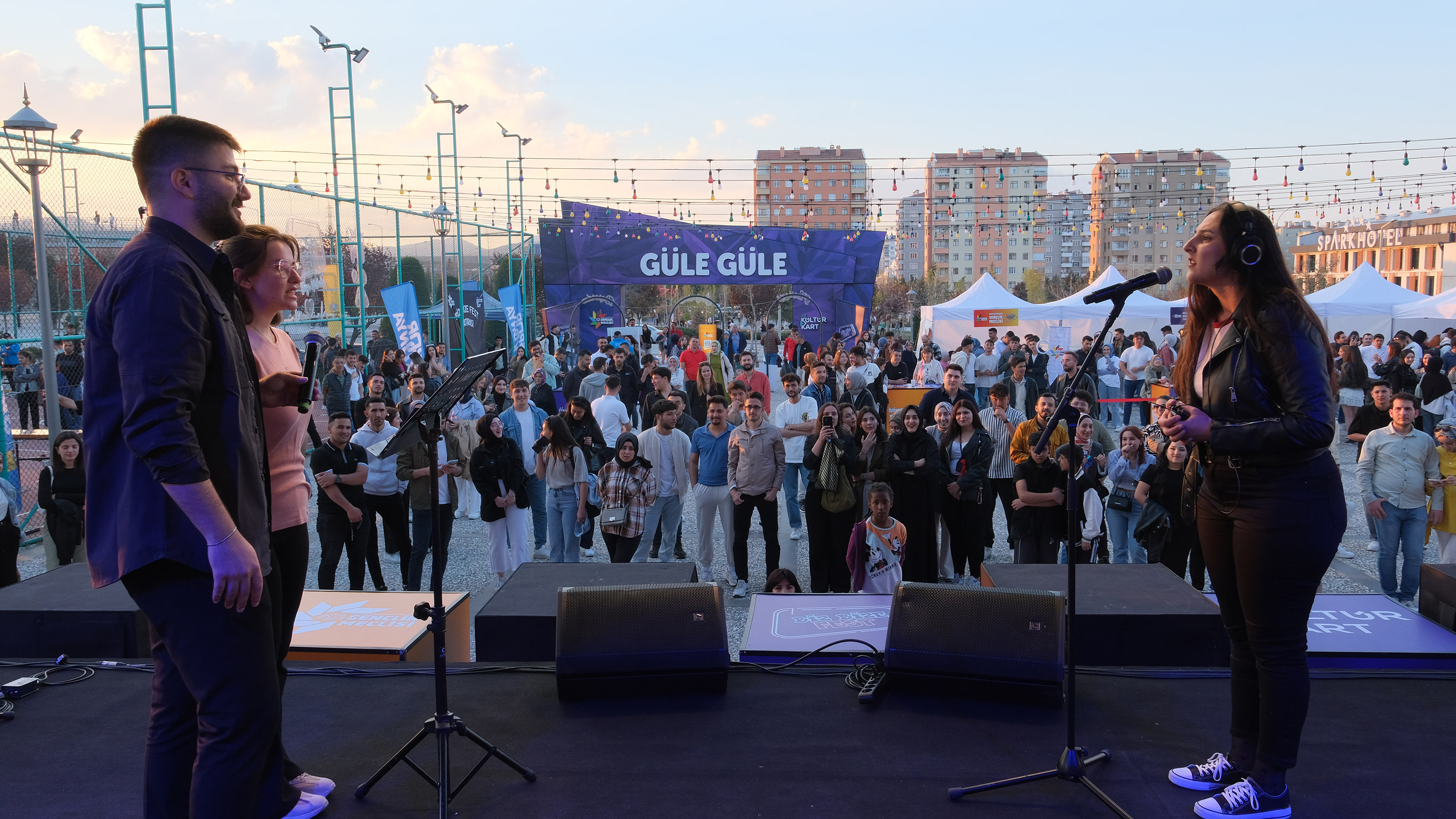 BÜYÜKŞEHİR GENÇLİK MECLİSİ’NDEN ÜNİVERSİTELİ GENÇLER İÇİN YAZA MERHABA FESTİVALİ