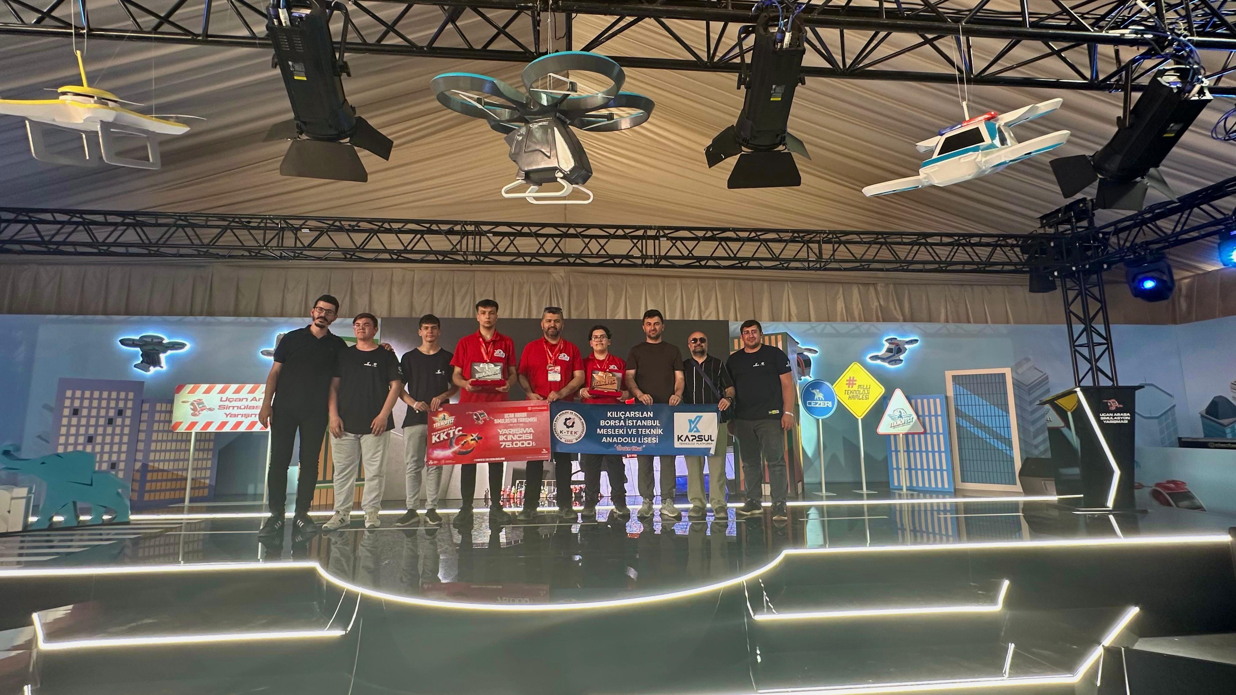 KAPSÜL’ÜN DESTEKLEDİĞİ TAKIM TEKNOFEST KKTC’DE ÇİFTE ÖDÜL SEVİNCİ YAŞADI