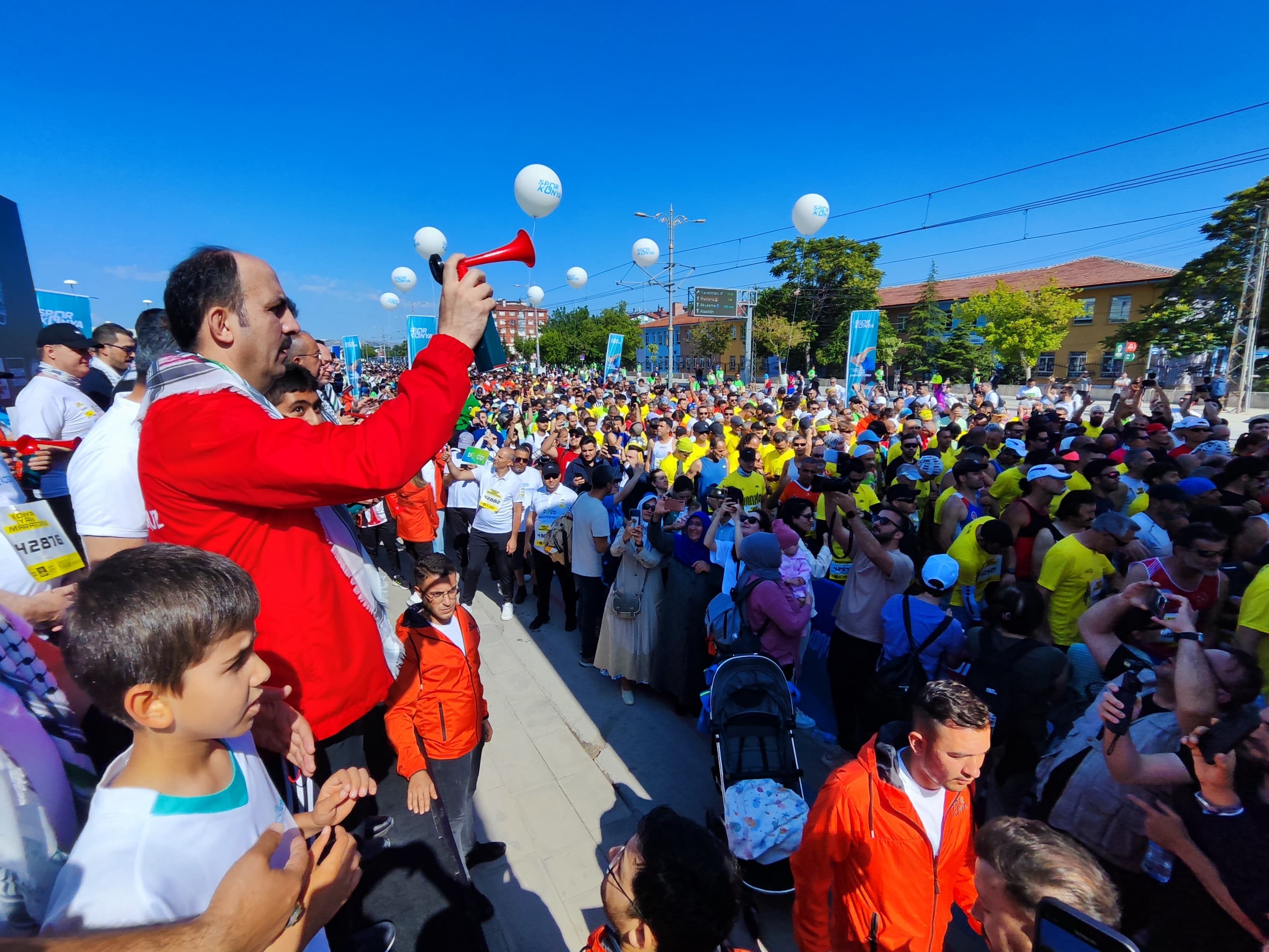 BAŞKAN ALTAY TÜM SPORSEVERLERİ ULUSLARARASI KONYA YARI MARATONU’NA KATILMAYA DAVET ETTİ