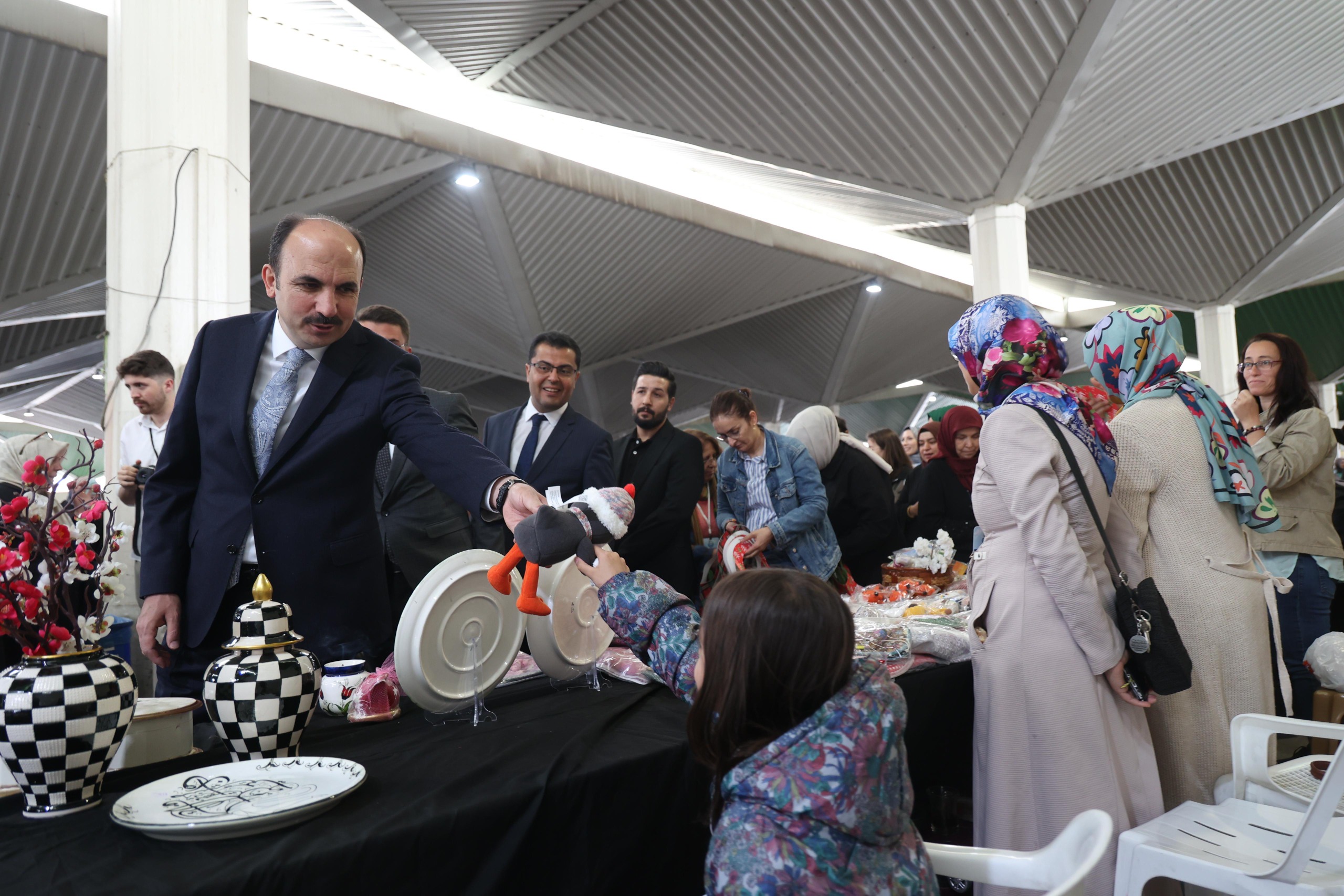 BAŞKAN ALTAY TÜM KONYALILARI KOMEK PAZARI’NA DAVET ETTİ