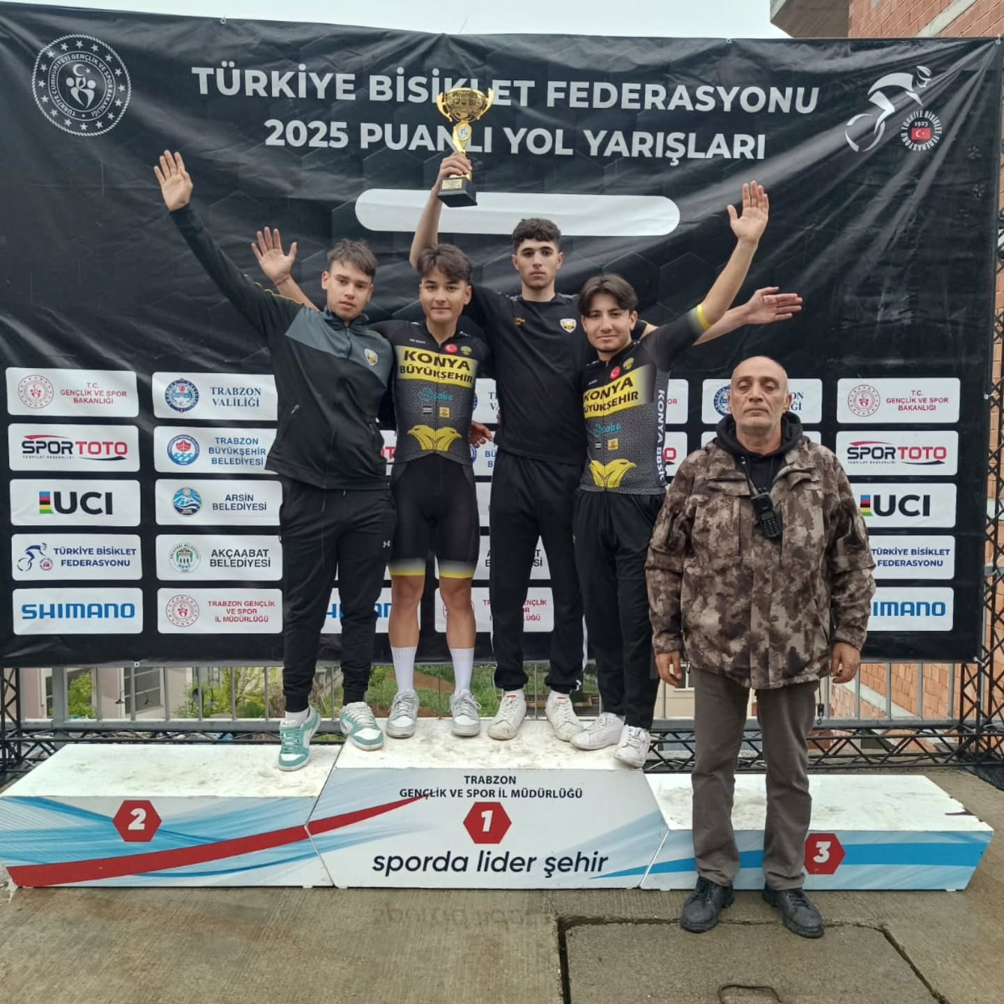 BÜYÜKŞEHİR BELEDİYESPOR BİSİKLET TAKIMI, 4 MADALYA KAZANARAK BÜYÜK BİR BAŞARIYA İMZA ATTI