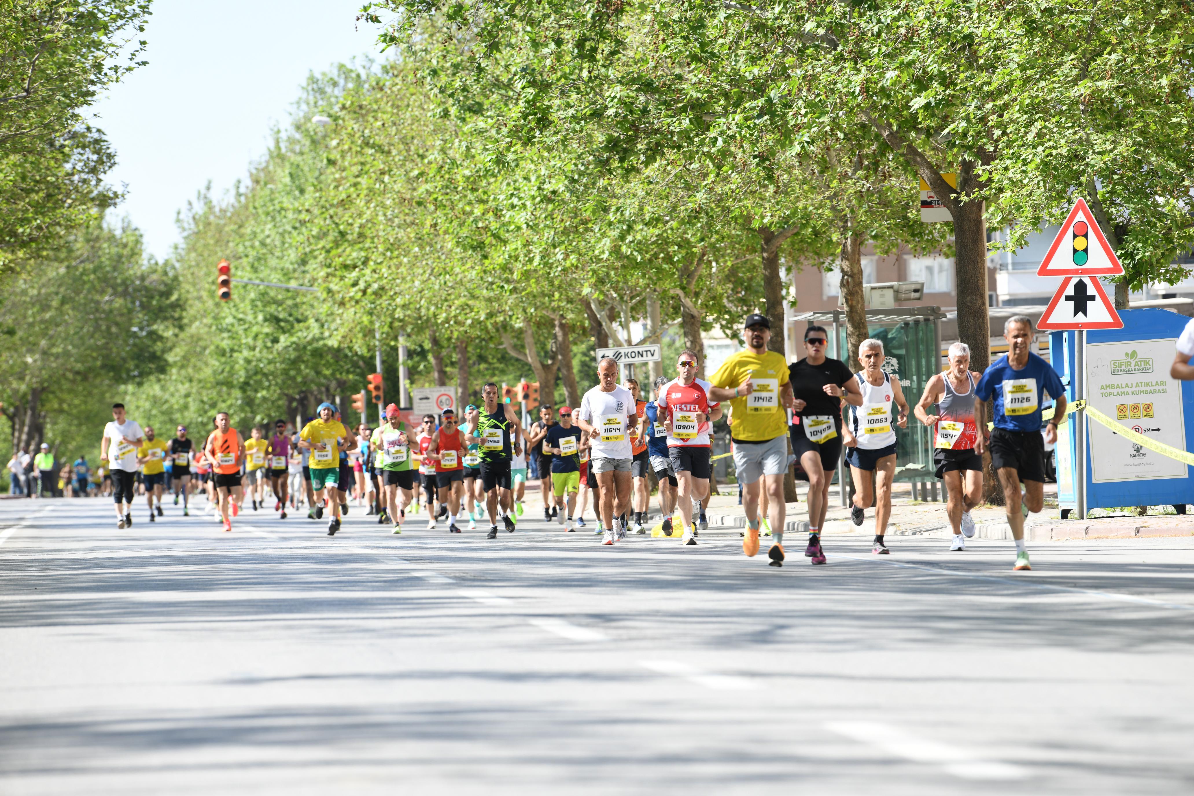 4. ULUSLARARASI KONYA YARI MARATONU TÜRKİYE’DEN VE DÜNYADAN SPORCULARI BULUŞTURDU