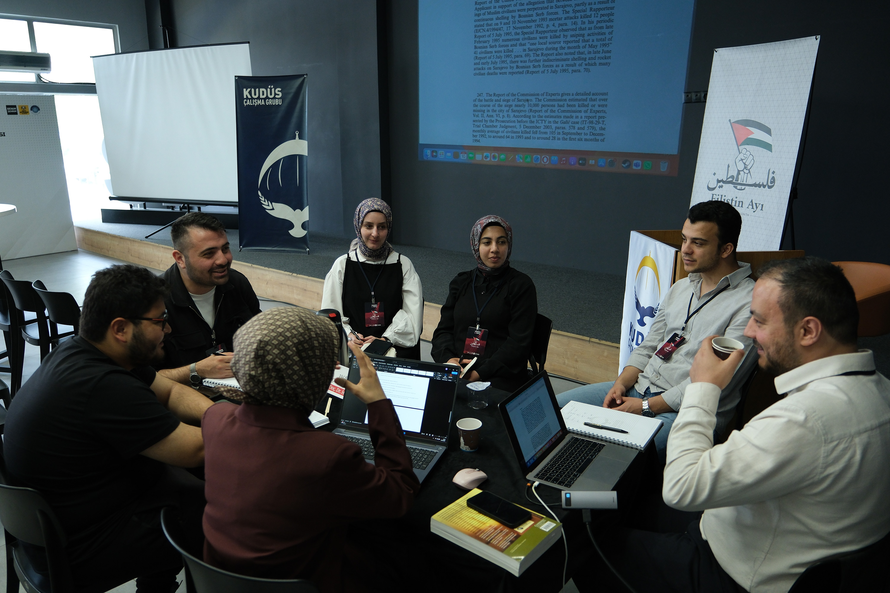 KUDÜS ÇALIŞMA GRUBU’NDAN “İSRAİL SAVAŞ SUÇLARI ÇALIŞTAYI”