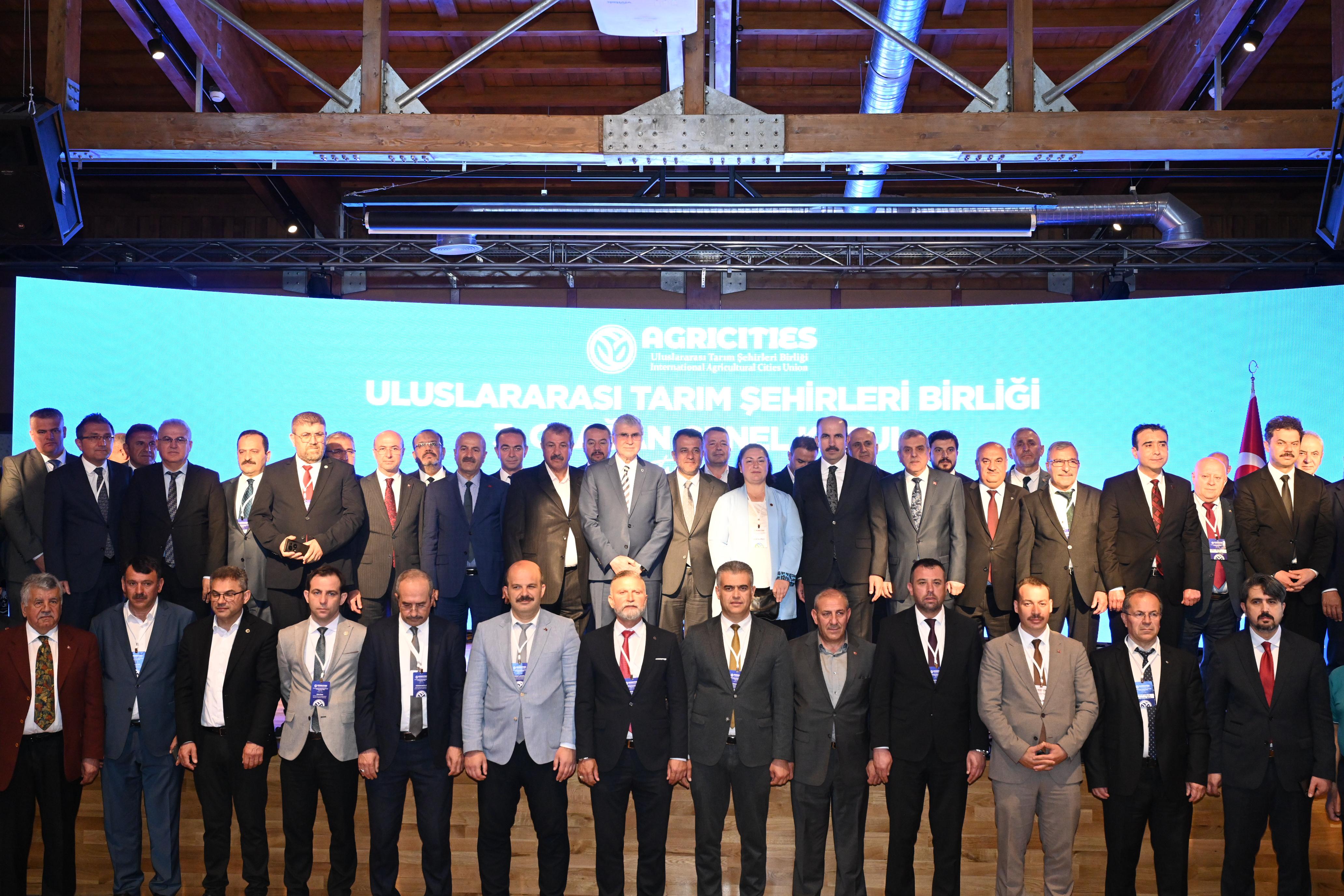 AGRICITIES BAŞKANI ALTAY: “TARIMSAL ÜRETİMİ DESTEKLEMEK ARTIK BİR EKONOMİK TERCİH DEĞİL, BİR VATAN BORCUDUR”