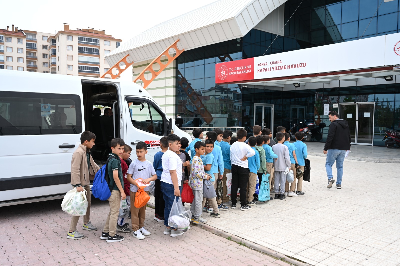 BAŞKAN ALTAY: “6 İLÇEDE 11.500 ÜÇÜNCÜ SINIF ÖĞRENCİSİNE YÜZME ÖĞRETİYORUZ”