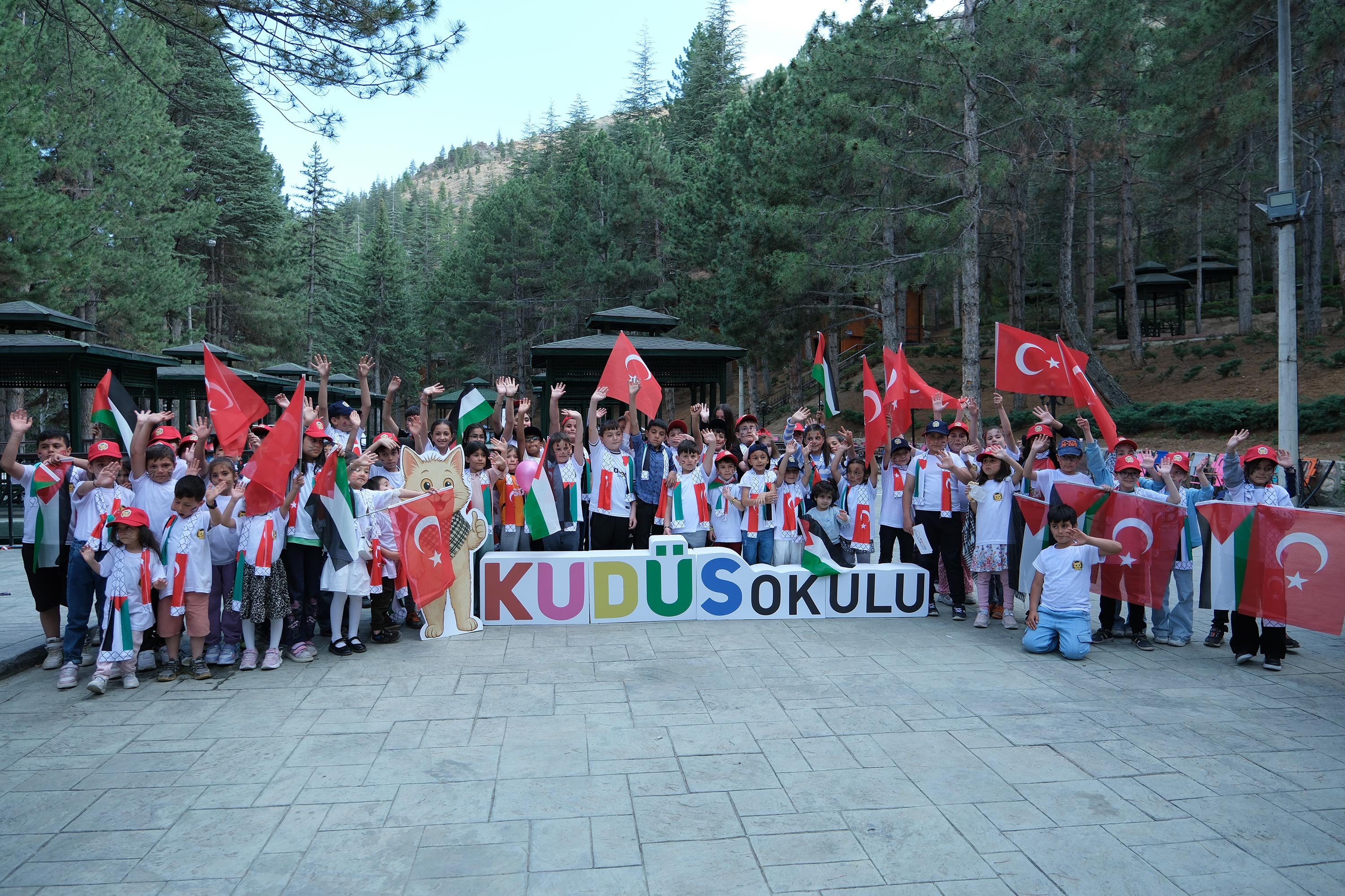 KUDÜS ÇALIŞMA GRUBU’NDAN “KUDÜS OKULU ÇOCUK ŞENLİĞİ”