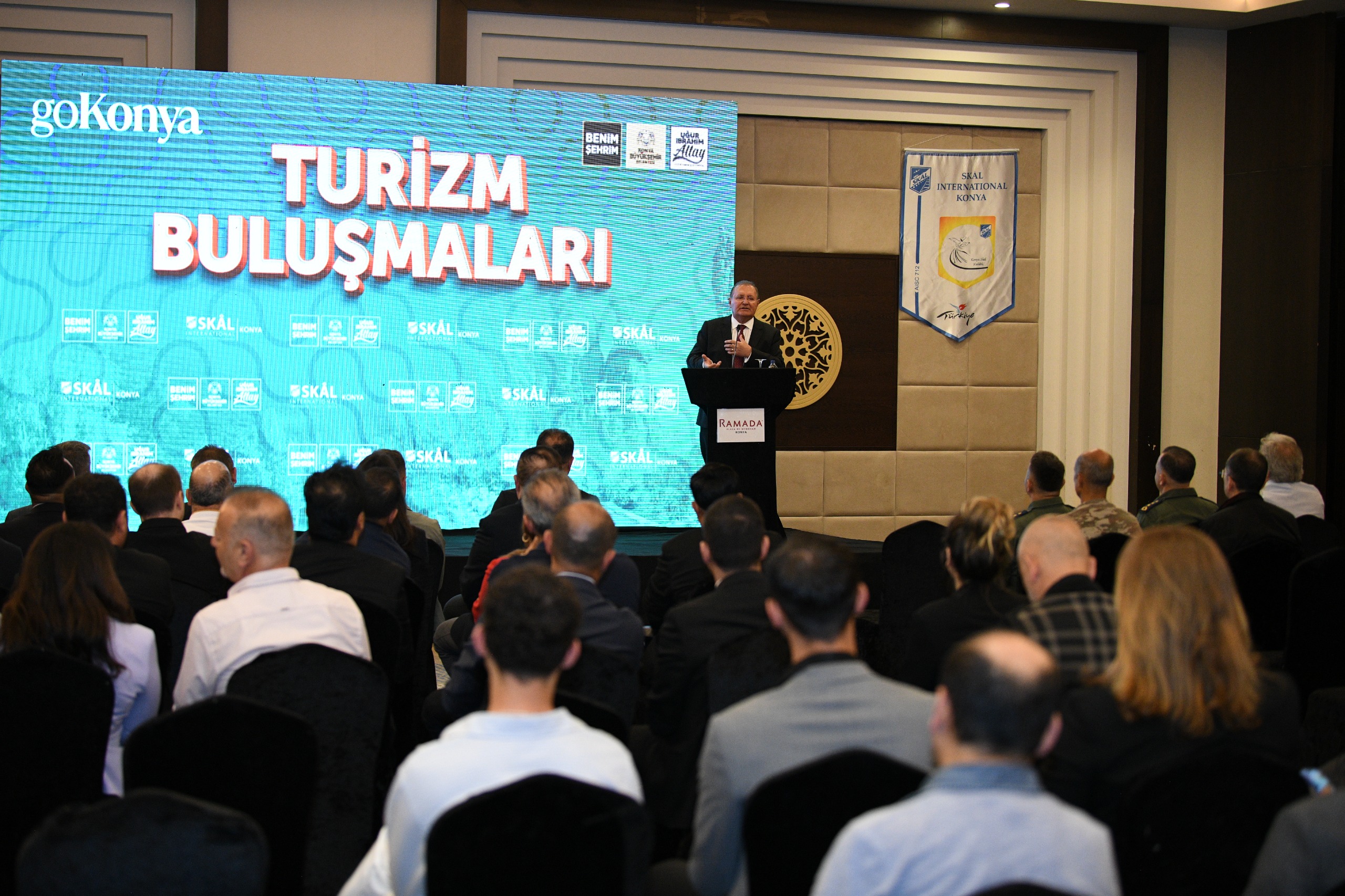 KONYA BÜYÜKŞEHİR’İN “TURİZM BULUŞMALARI”NA ÖNEMLİ TURİZM İNSANLARI KONUK OLUYOR