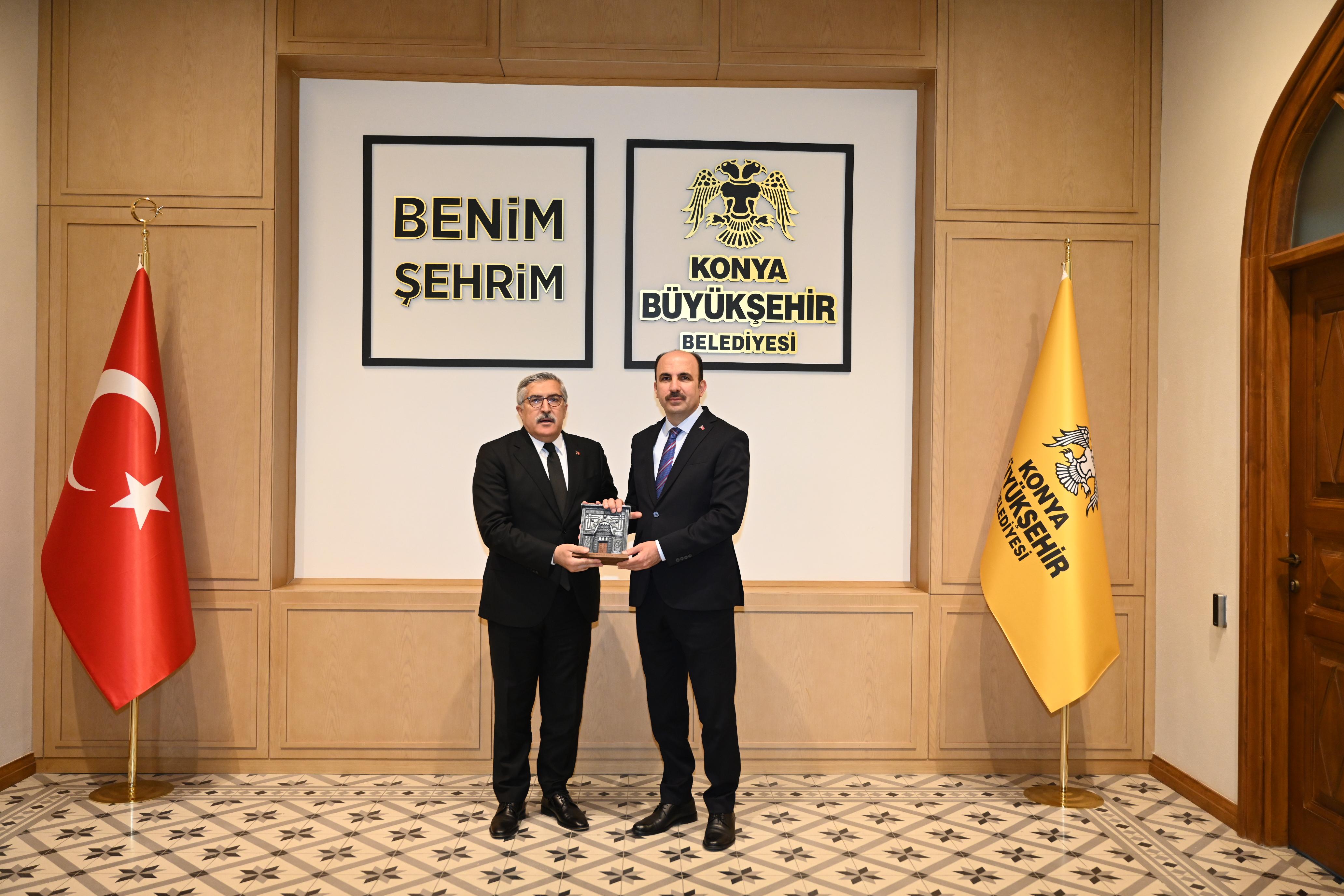 AK PARTİ GENEL BAŞKAN YARDIMCISI YAYMAN BAŞKAN ALTAY’I ZİYARET ETTİ