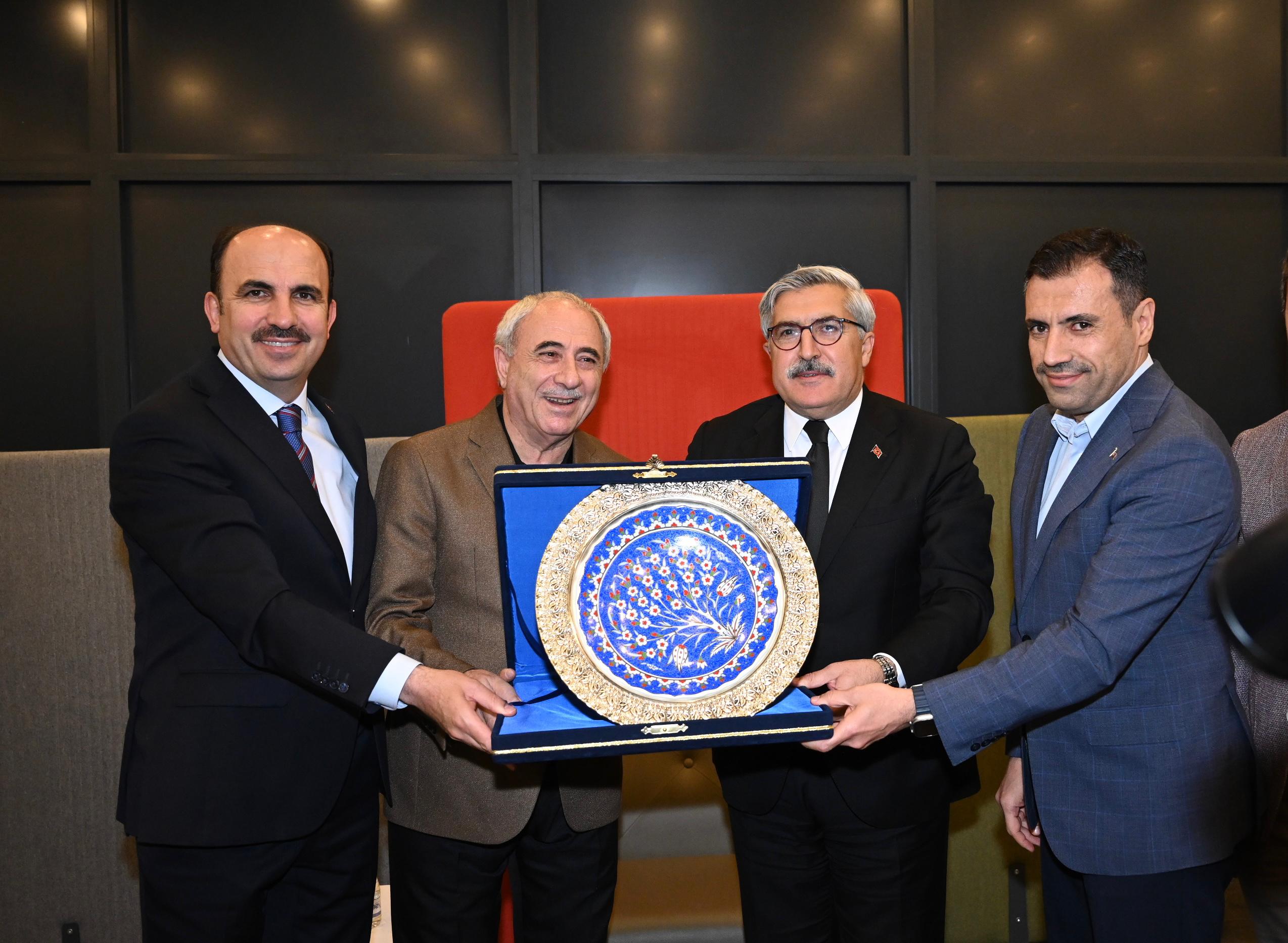 AK PARTİ GENEL BAŞKAN YARDIMCISI YAYMAN, DEPREMDEKİ DAYANIŞMA İÇİN BAŞKAN ALTAY’A VE TÜM KONYALILARA TEŞEKKÜR ETTİ
