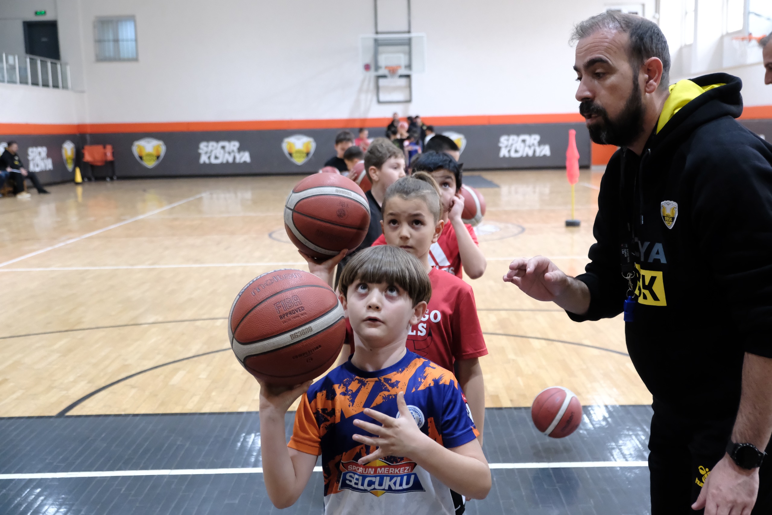 KONYA BÜYÜKŞEHİR BELEDİYESPOR, GELECEĞİN BASKETBOL YILDIZLARINI ARIYOR
