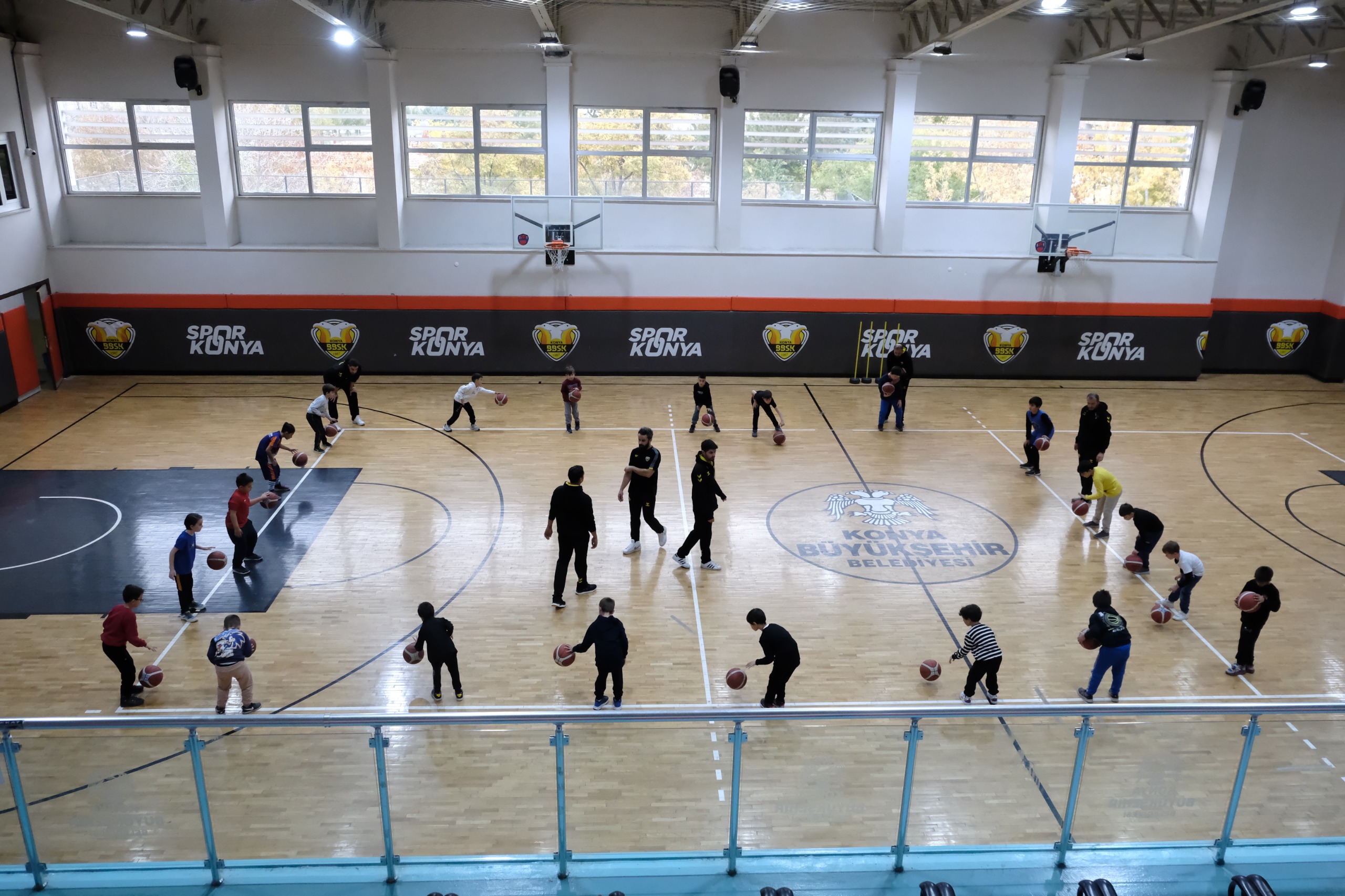 KONYA BÜYÜKŞEHİR BELEDİYESPOR, GELECEĞİN BASKETBOL YILDIZLARINI ARIYOR