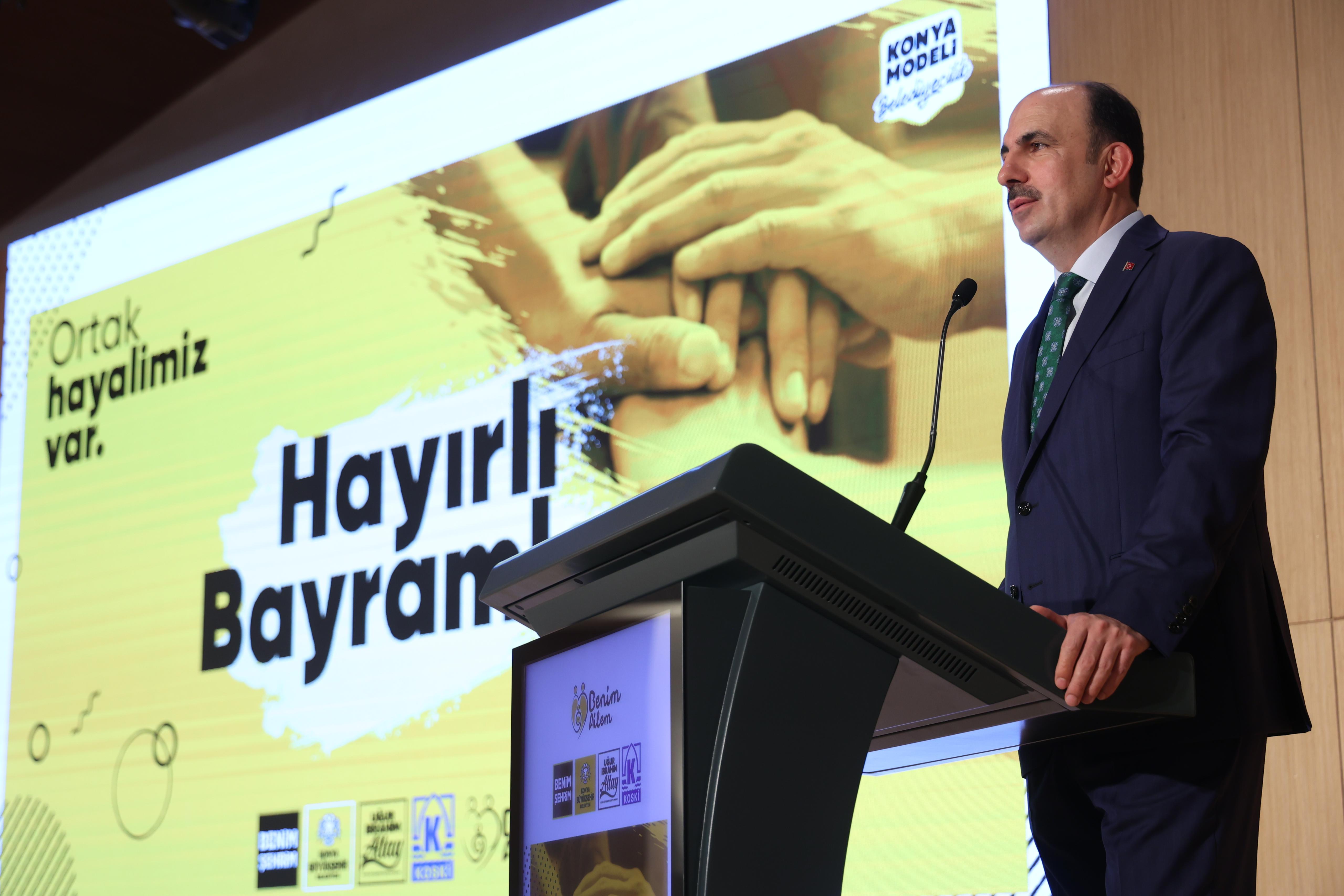 BAŞKAN ALTAY BÜYÜKŞEHİR ÇALIŞANLARIYLA BAYRAMLAŞTI