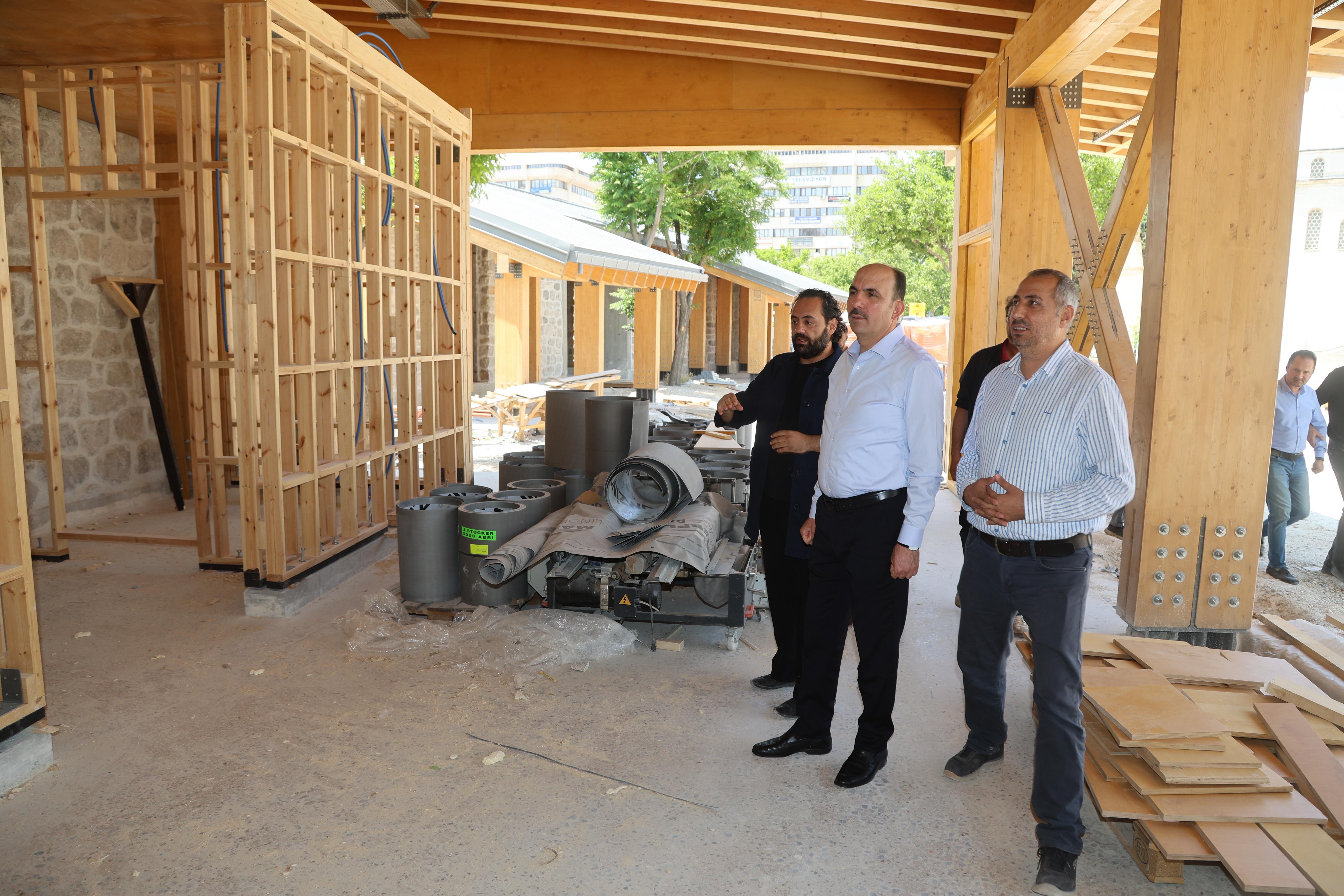 BAŞKAN ALTAY: “ÇEVREYE SAYGILI, DİJİTAL ALTYAPISI YÜKSEK TÜRKİYE’NİN EN GÜZEL KÜTÜPHANELERİNDEN BİRİNİ YAPIYORUZ”
