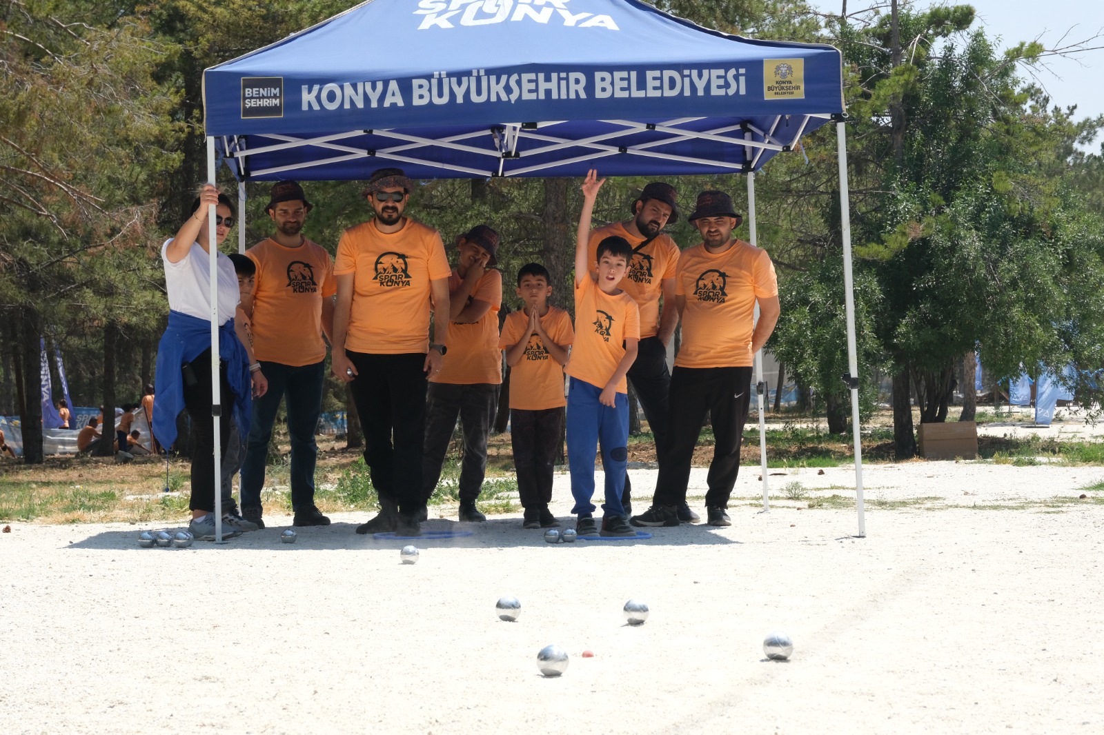 BÜYÜKŞEHİR’İN BABA-OĞUL KAMPI’NDA ÇOCUKLAR BABALARIYLA KEYİFLİ VAKİT GEÇİRDİ