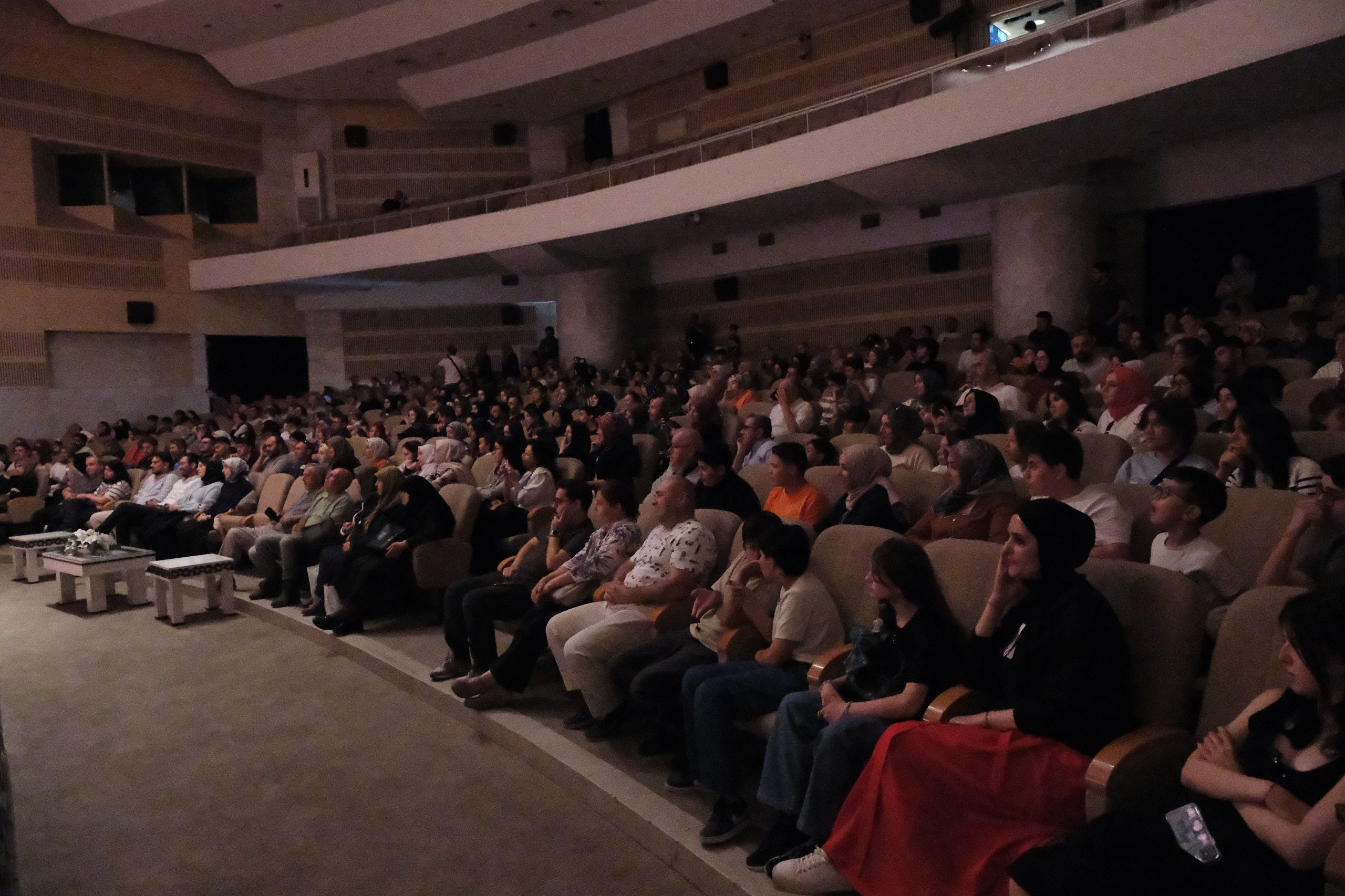 LİMA ÖĞRENCİLERİNİN DÖNEM SONU TİYATRO OYUNU ÇOK BEĞENİLDİ