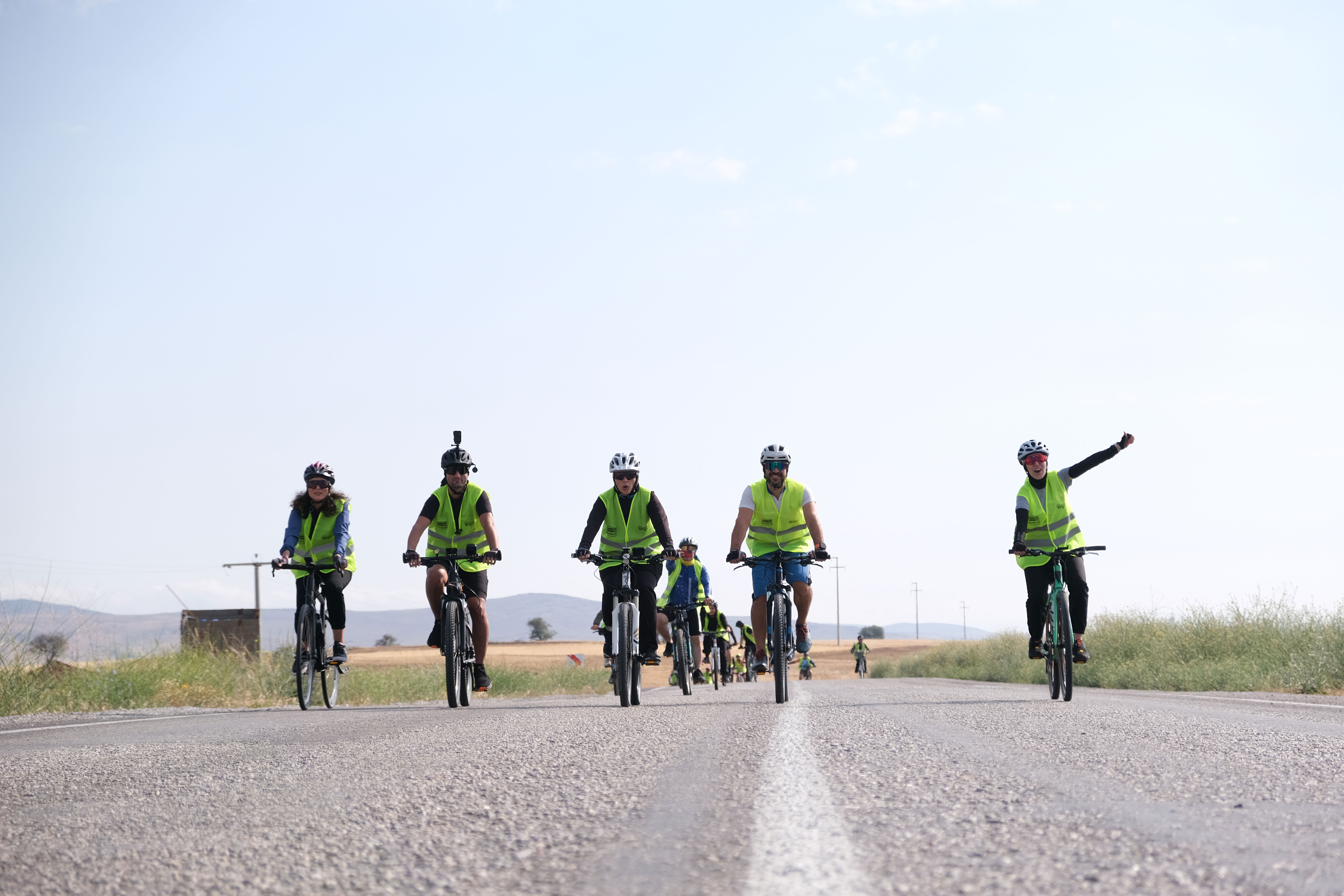 BİSİKLETSEVERLER KONYA BÜYÜKŞEHİR’İN YENİ OLUŞTURDUĞU TARİHİ ROTADA PEDAL ÇEVİRDİ