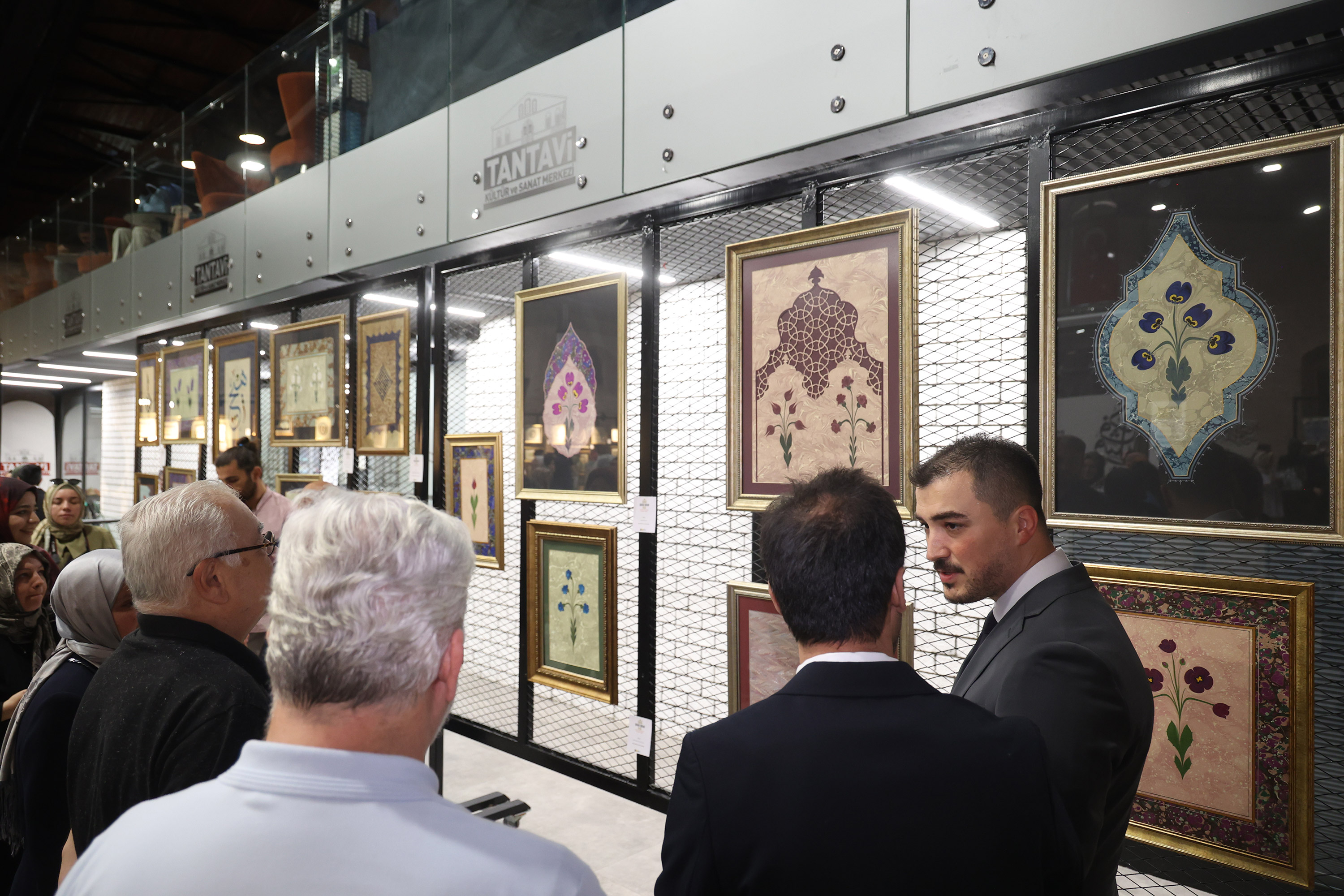 KOMEK’İN “SANATLA YAZILAN MİRAS” GELENEKSEL TÜRK İSLAM SANATLARI SERGİSİ AÇILDI