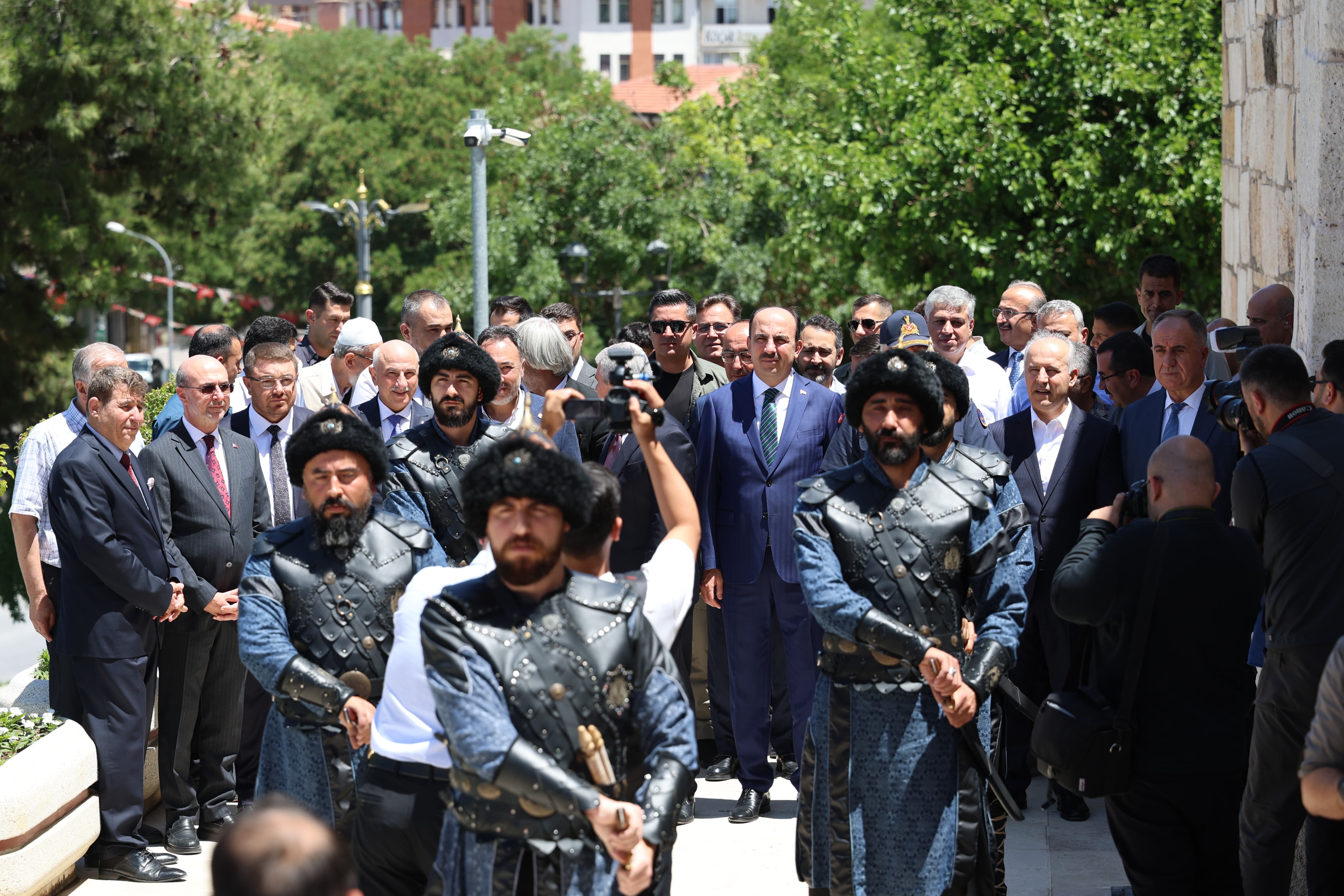 KONYA’NIN DARÜLMÜLK OLUŞUNUN 928. YIL DÖNÜMÜ KUTLAMALARI BAŞLADI