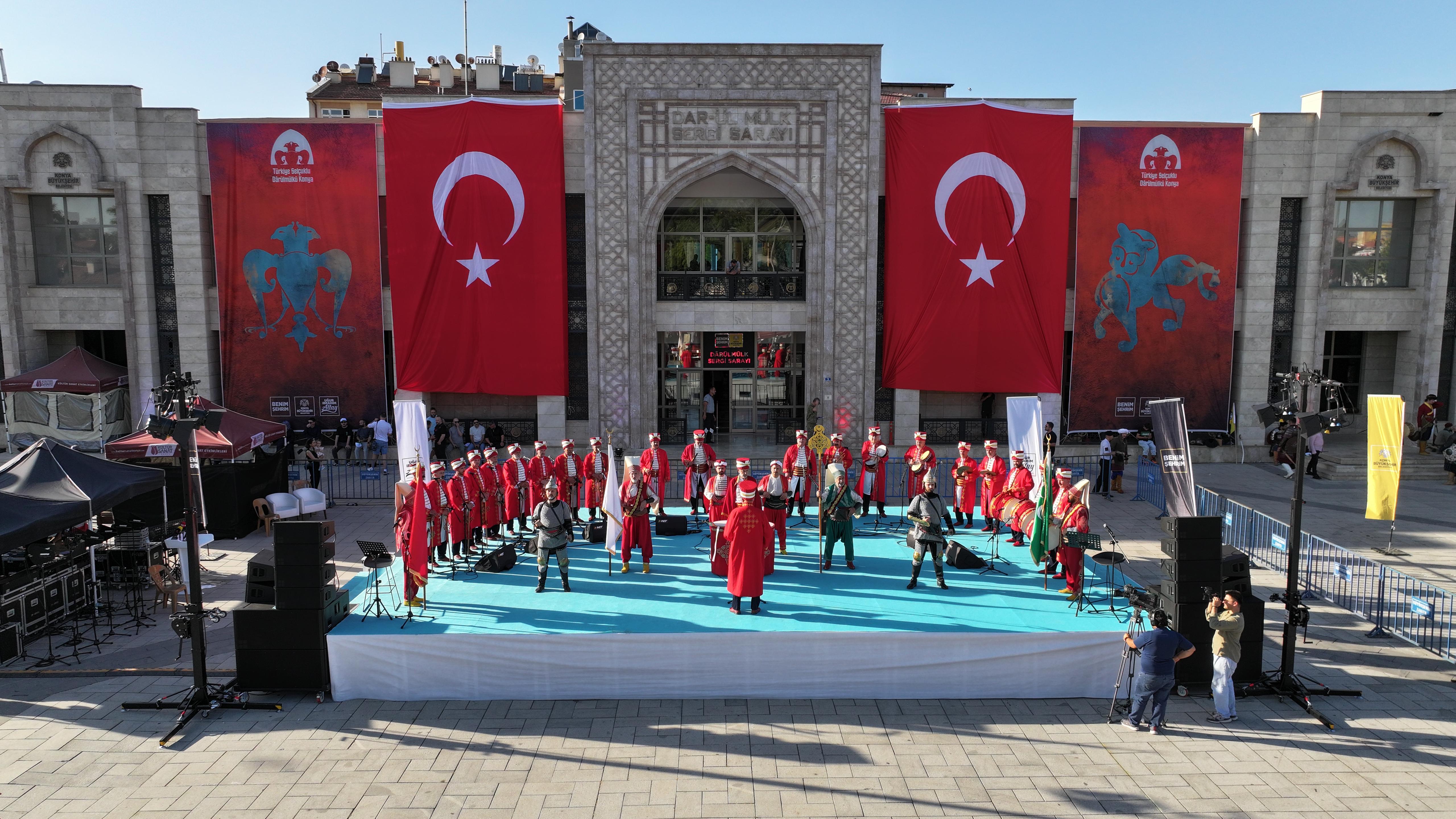 KONYA’NIN DARÜLMÜLK OLUŞUNUN 928. YIL DÖNÜMÜ BÜYÜK BİR COŞKUYLA KUTLANDI